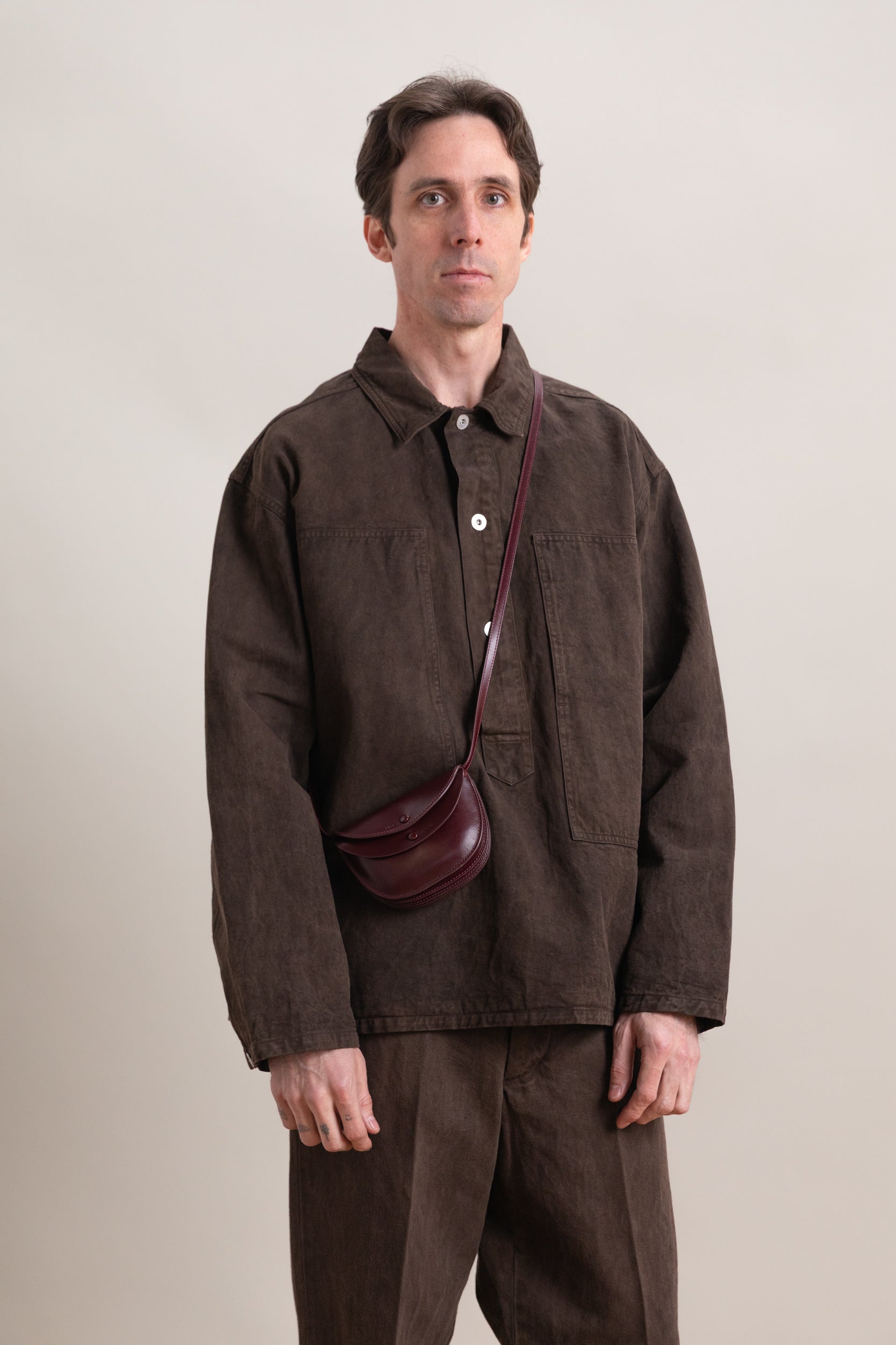 ROUND WALLET MID POUCH IN BURGUNDY LEATHER