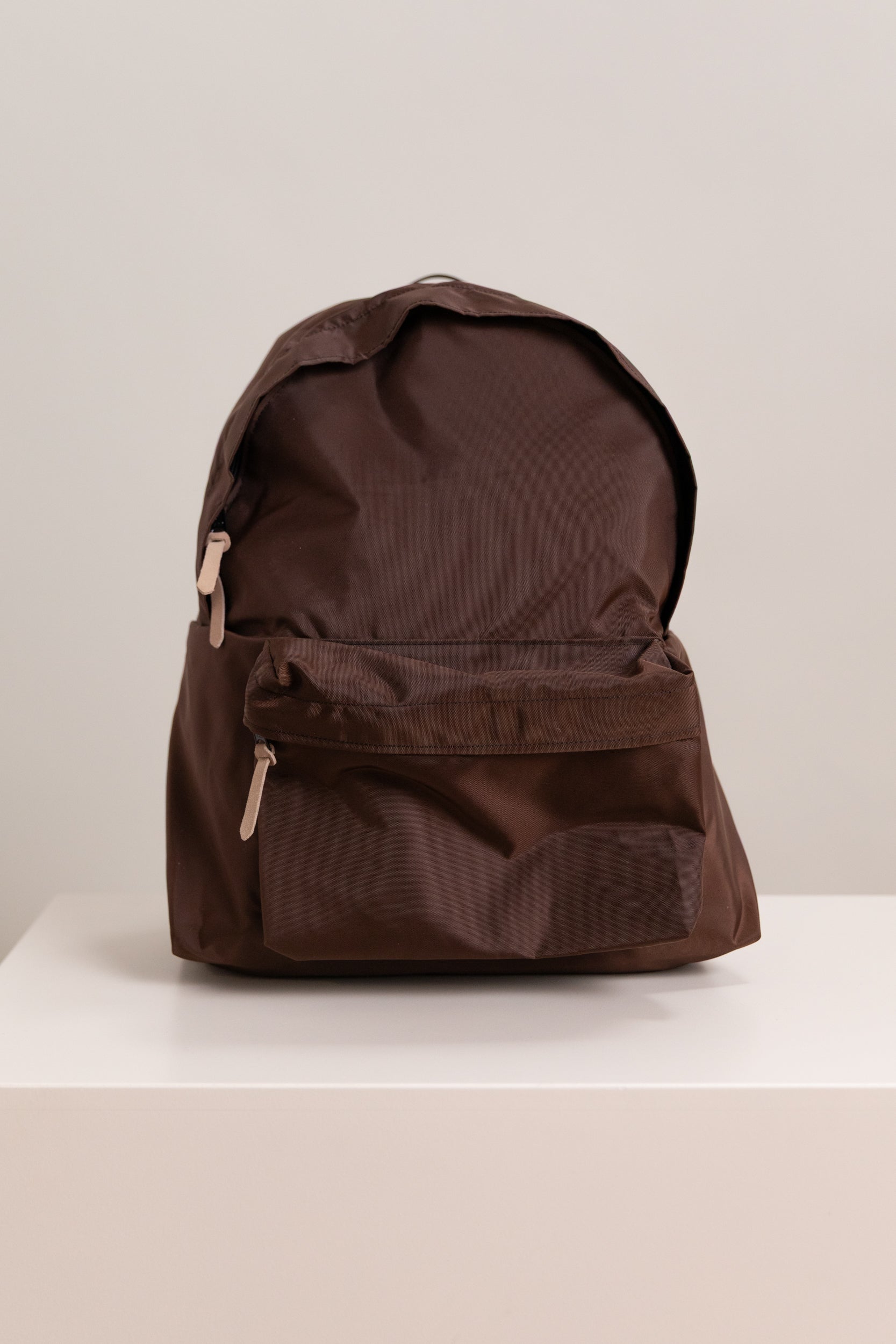 USA D PACK IN COFFEE BROWN NYLON