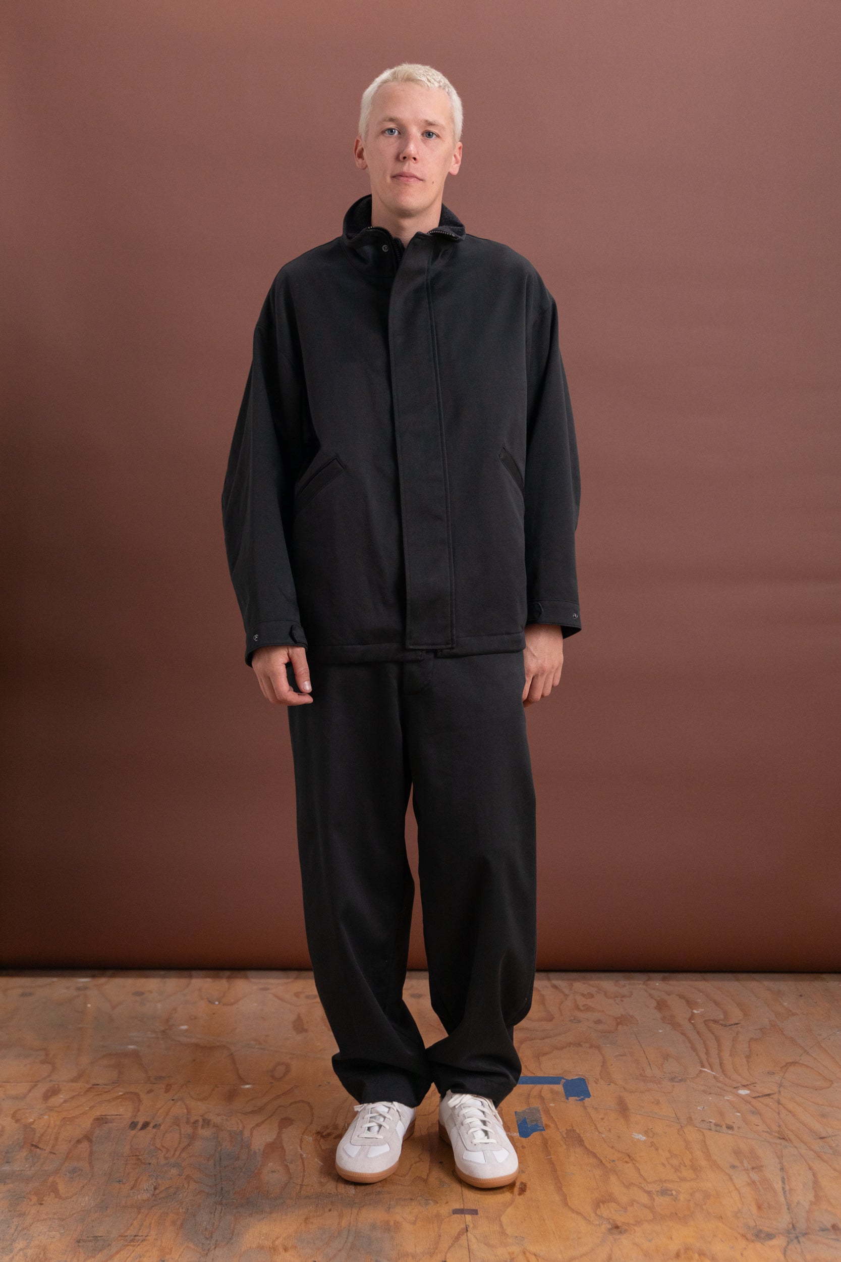 COTTON DRILL SHORT MIL COAT IN BLACK