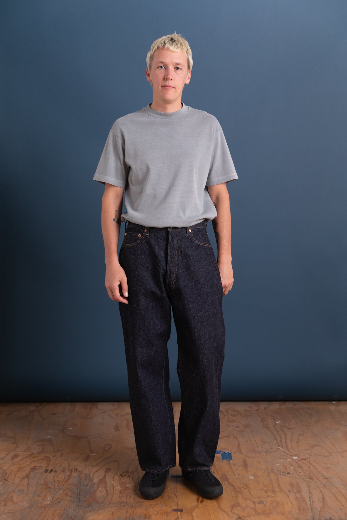 5 POCKET STRAIGHT DENIM PANTS IN INDIGO ONE WASH