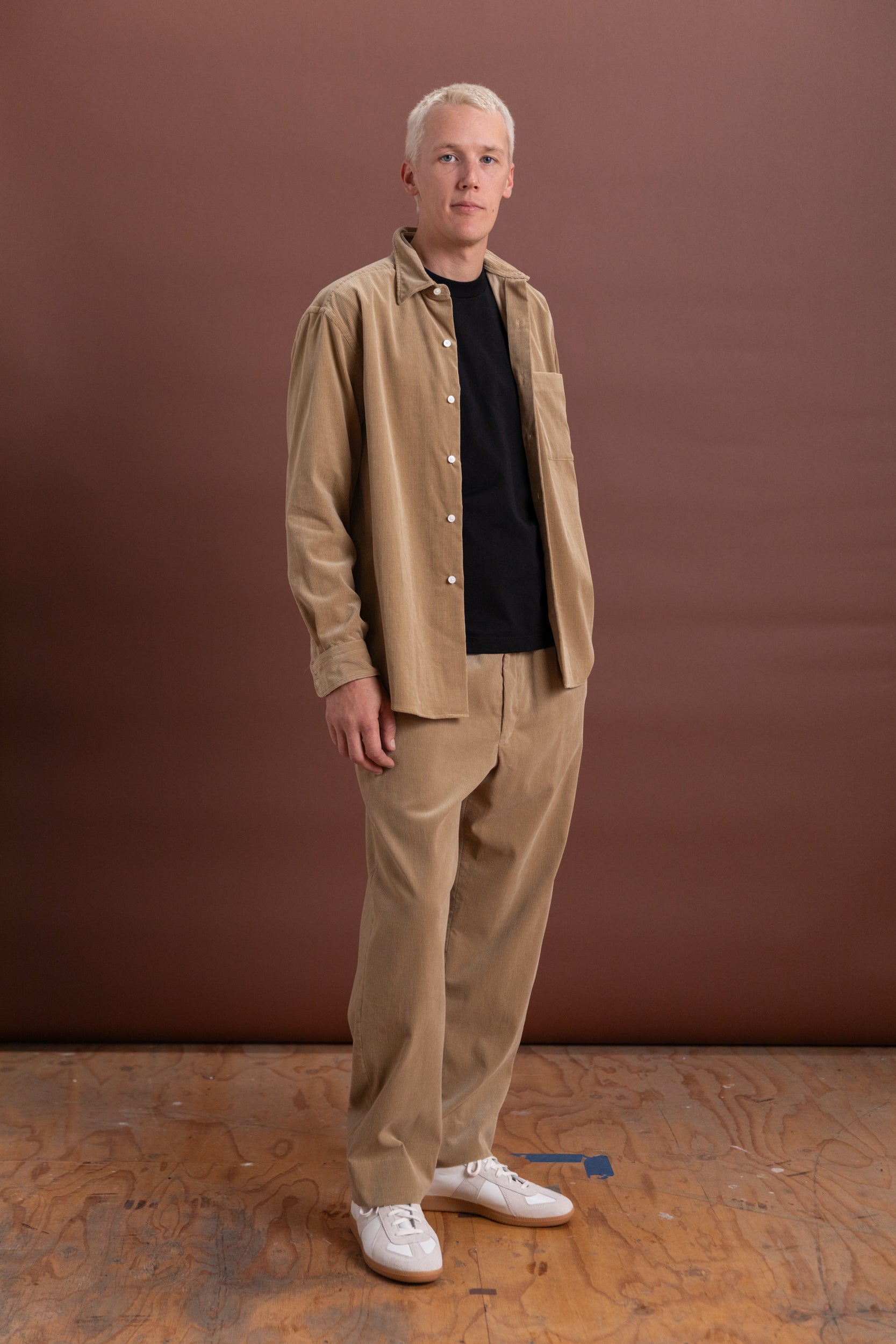 SUVIN CORDUROY REGULAR COLLARED SHIRT IN ALMOND