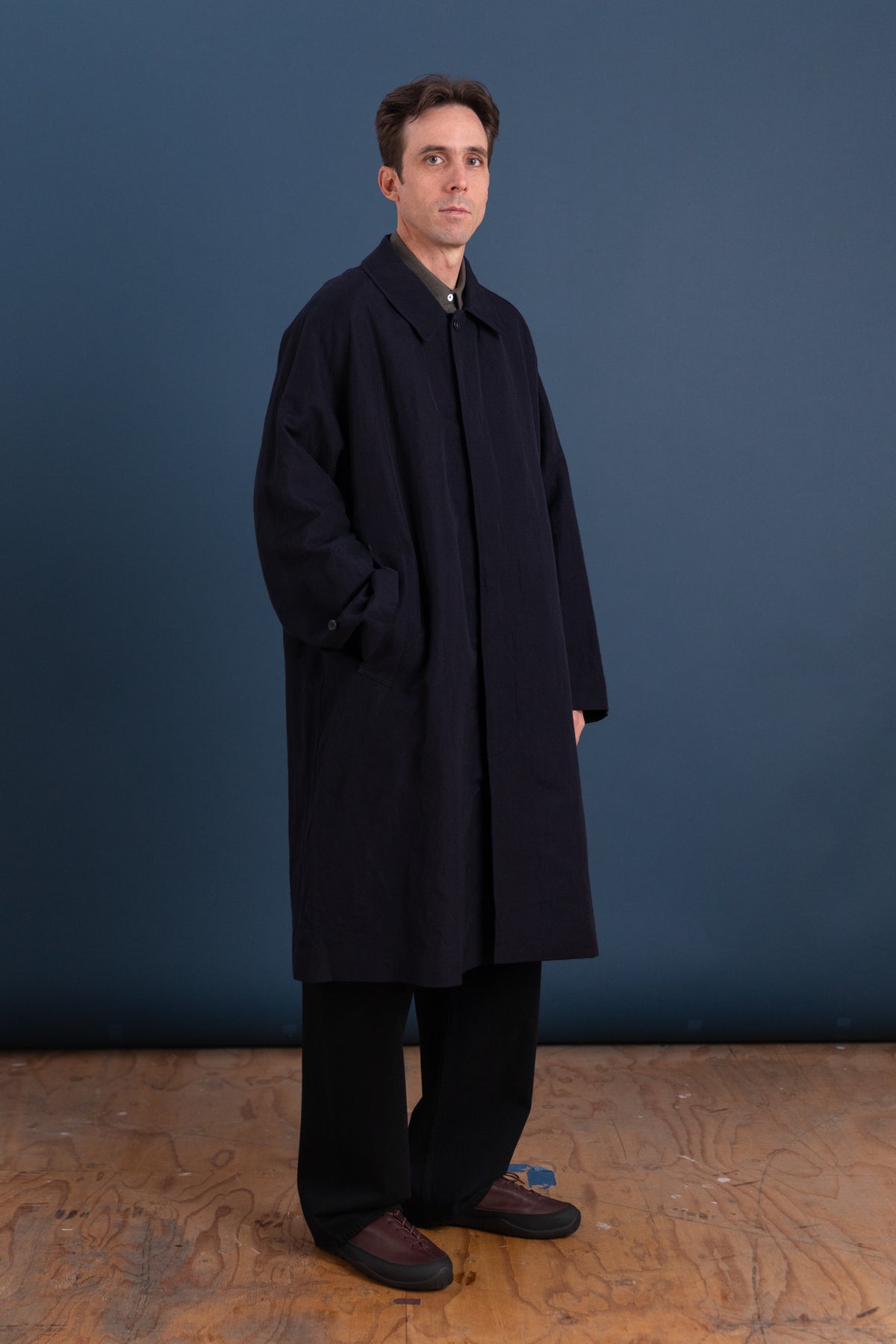 WALKER COAT IN NAVY CASHMERE LINEN WASHED TWILL