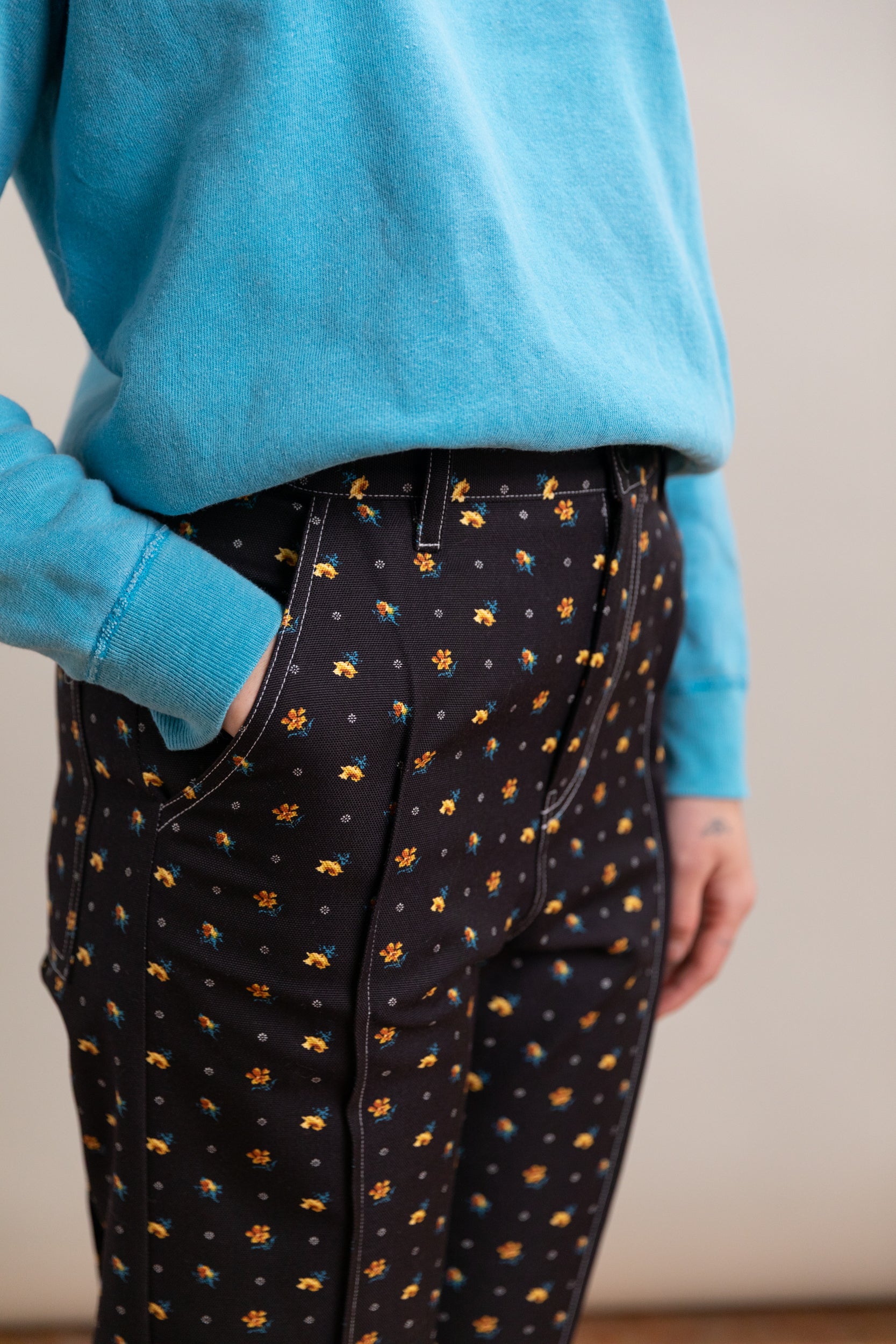 FLORAL CANVAS PINTUCK PANTS