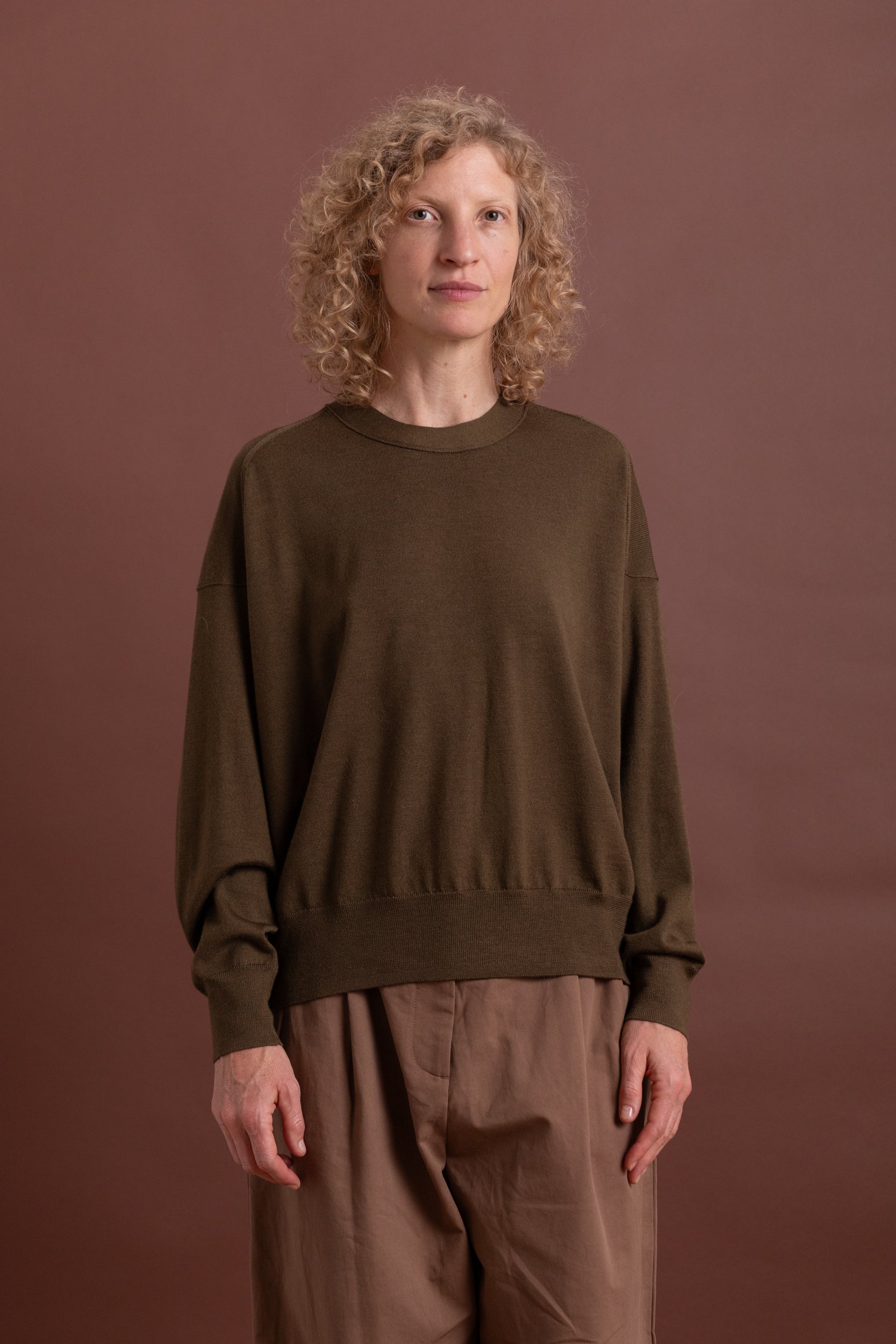 DESCEND TOP IN BROWN MERINO KNIT