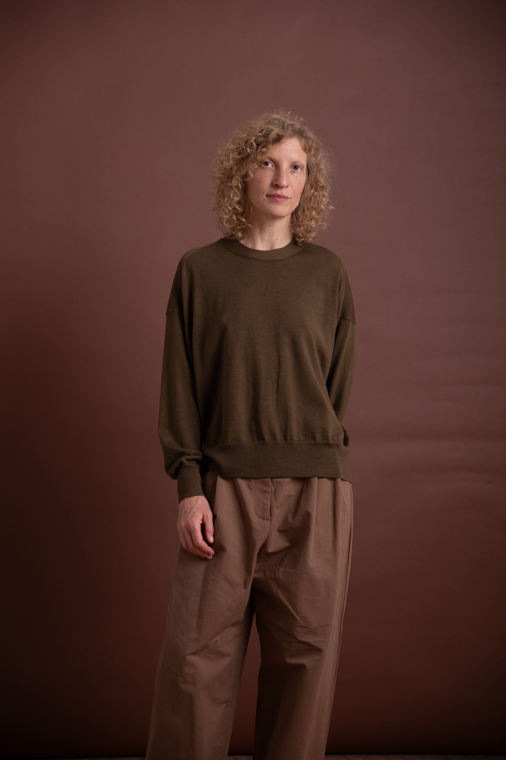 DESCEND TOP IN BROWN MERINO KNIT
