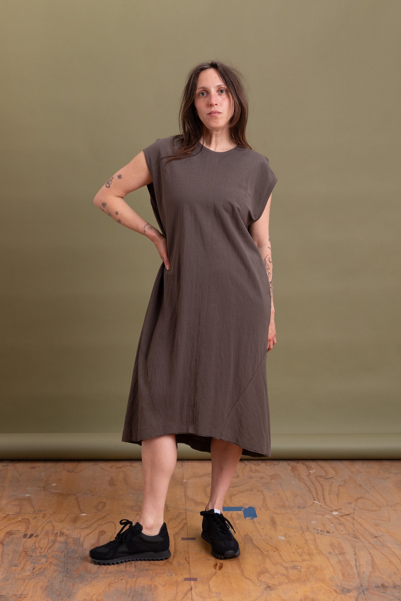 RECESS DRESS IN TAUPE