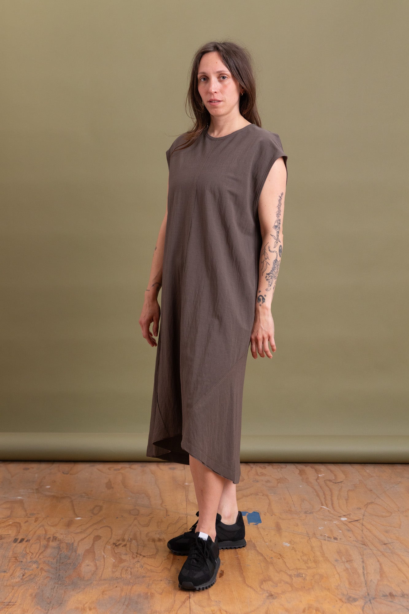 RECESS DRESS IN TAUPE