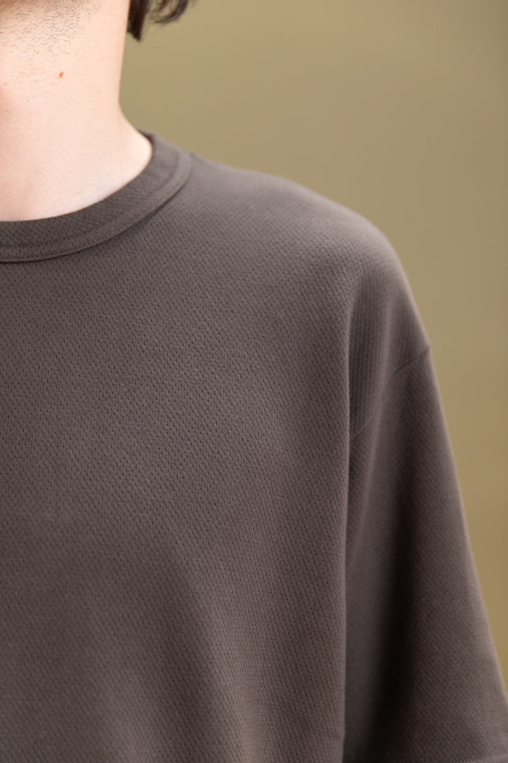 MESH TEE SHIRT IN BLACK PINE