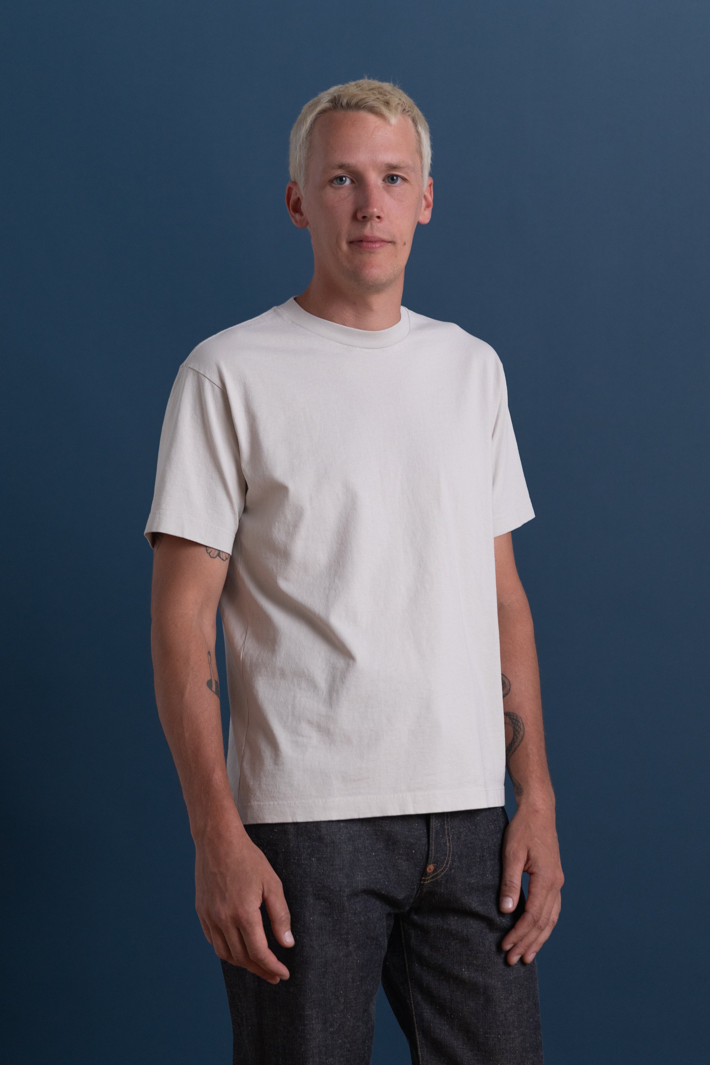 MUNICIPAL TEE SHIRT IN SOLAR GREY
