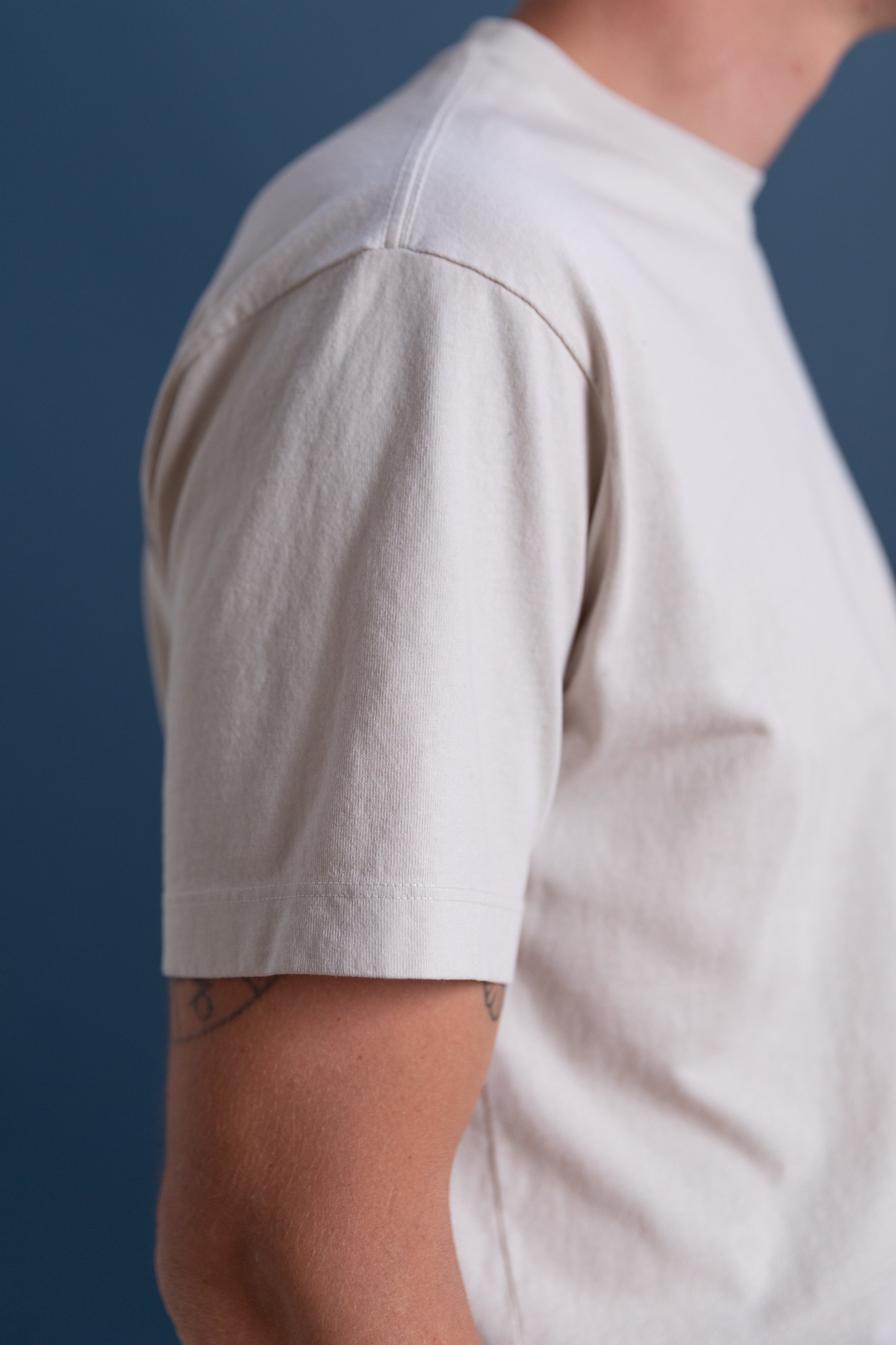 MUNICIPAL TEE SHIRT IN SOLAR GREY