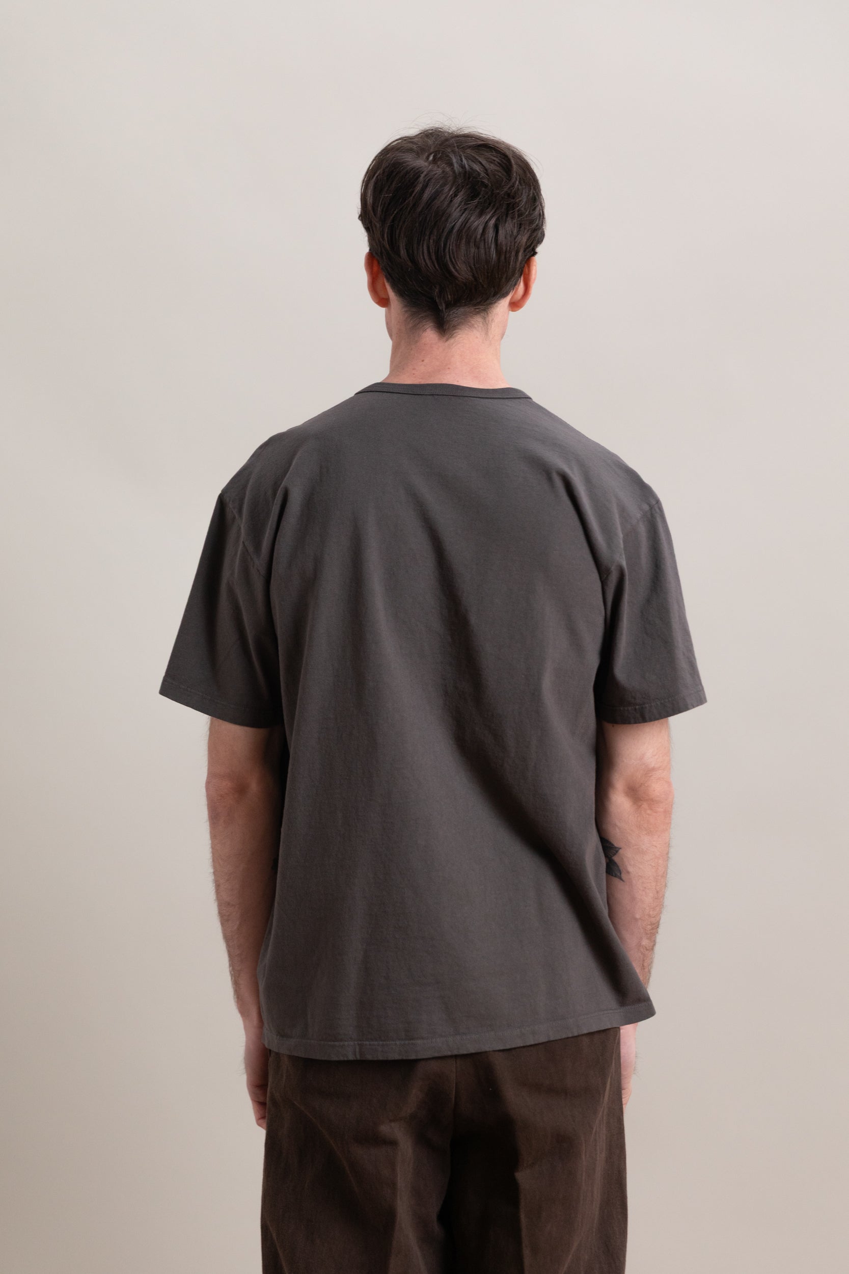 OUR TEE SHIRT IN PEWTER