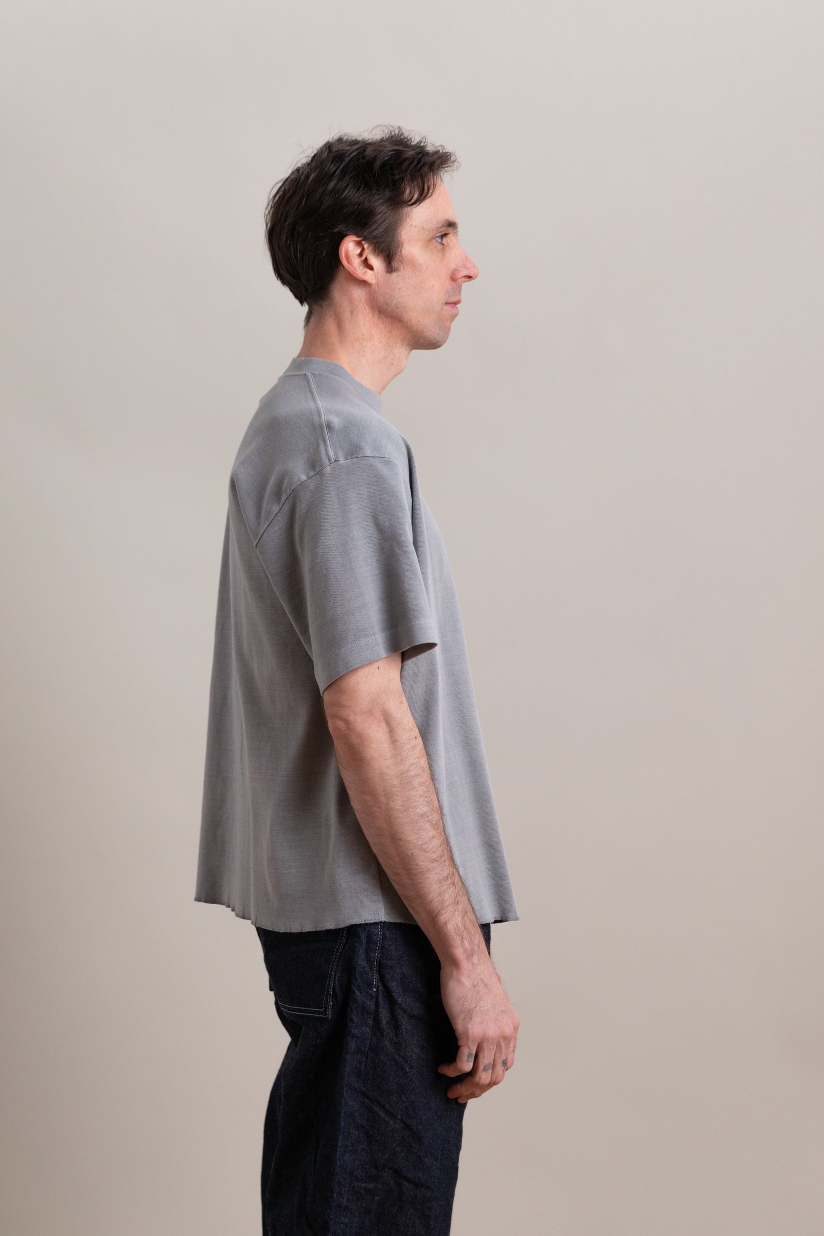 SIERRA STRIPE TEE SHIRT IN PIGMENT CHALK