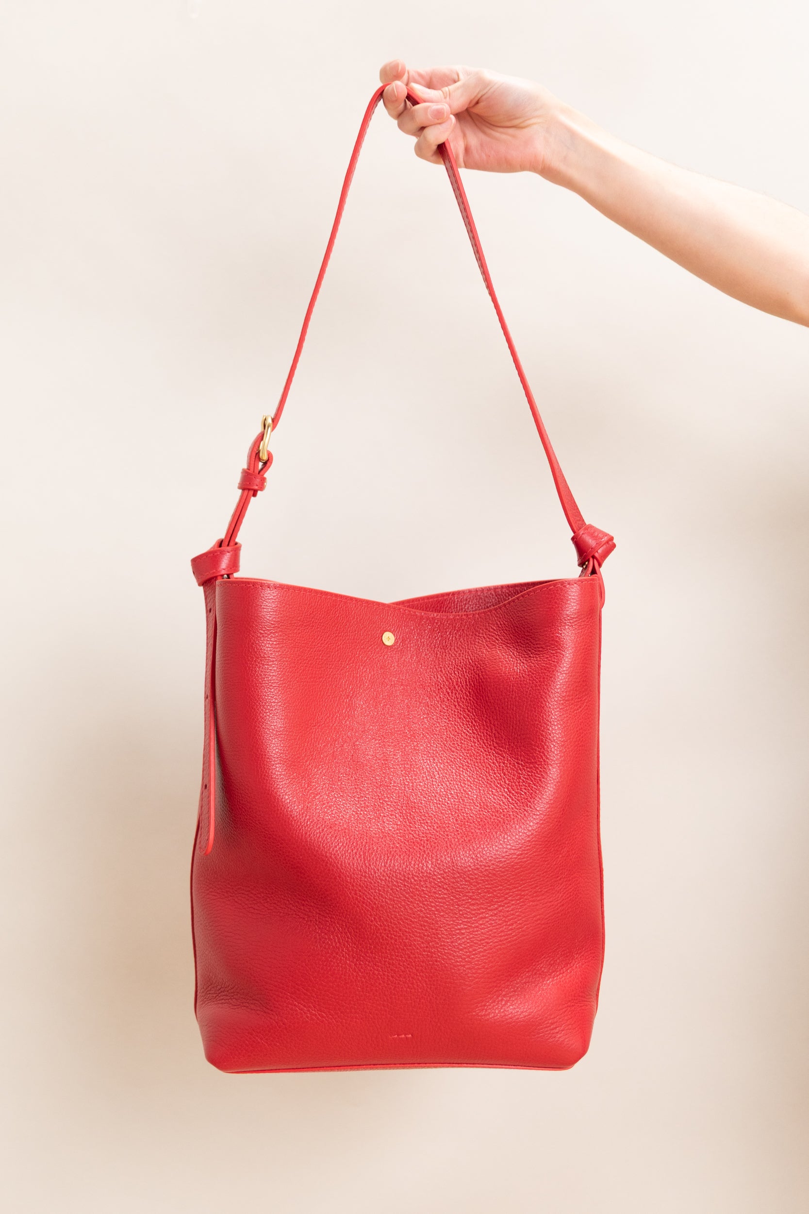 LEE IN CARMINE PEBBLE LEATHER