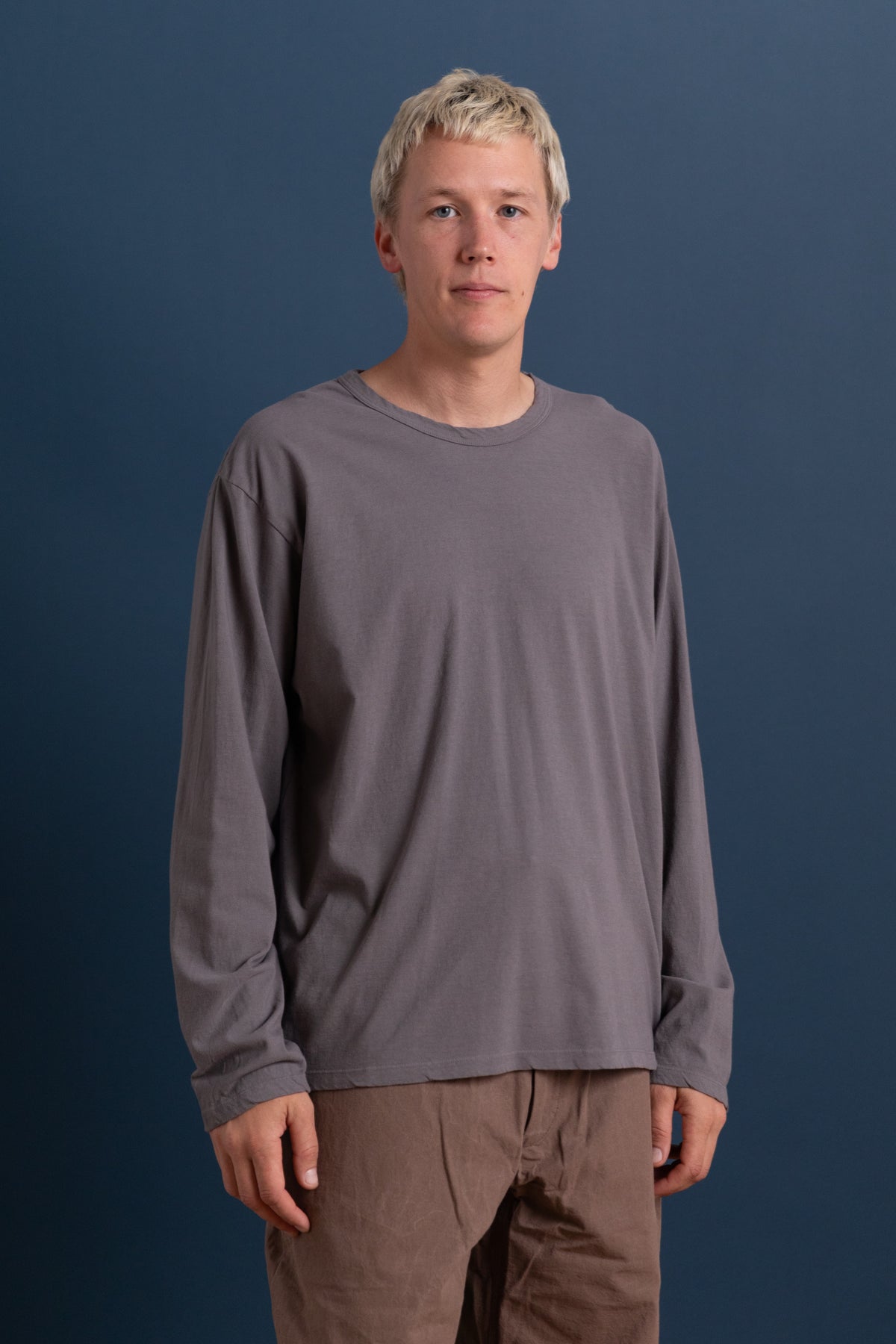 R21 S6 LONG SLEEVE BINDER T-SHIRT IN LEAD JERSEY