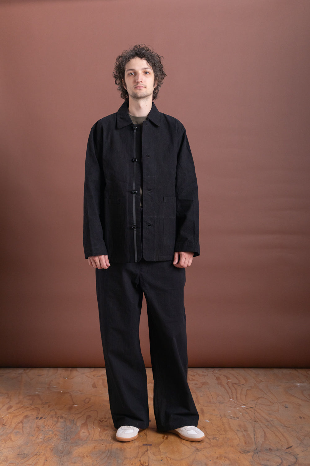 R19 02 COVERALL JACKET IN BLACK WAX