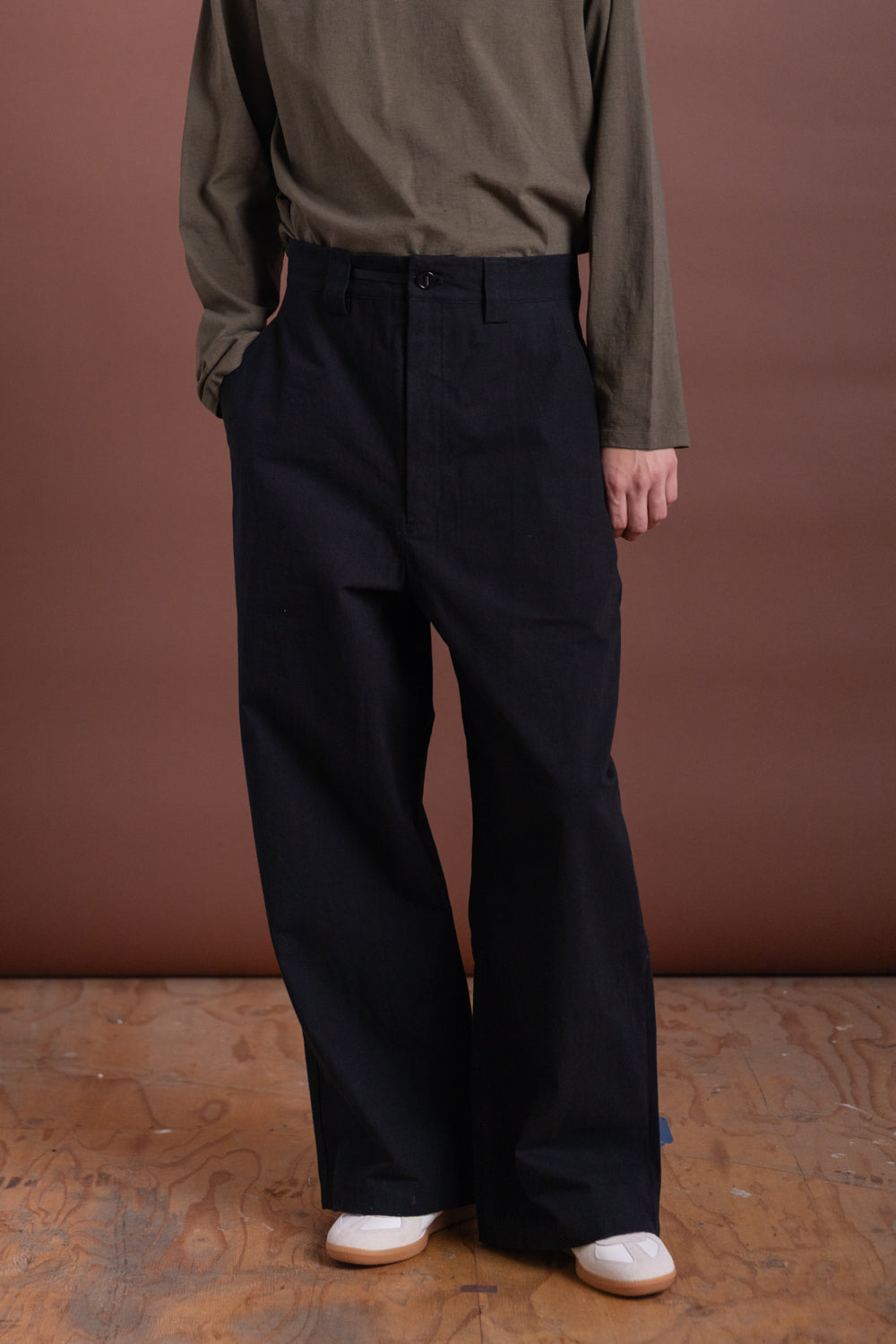 R19 P8 SAIL PANTS IN BLACK WASH