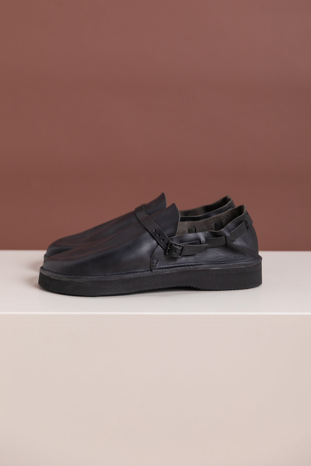 R19V1 AURORA LOW IN BLACK HORWEEN