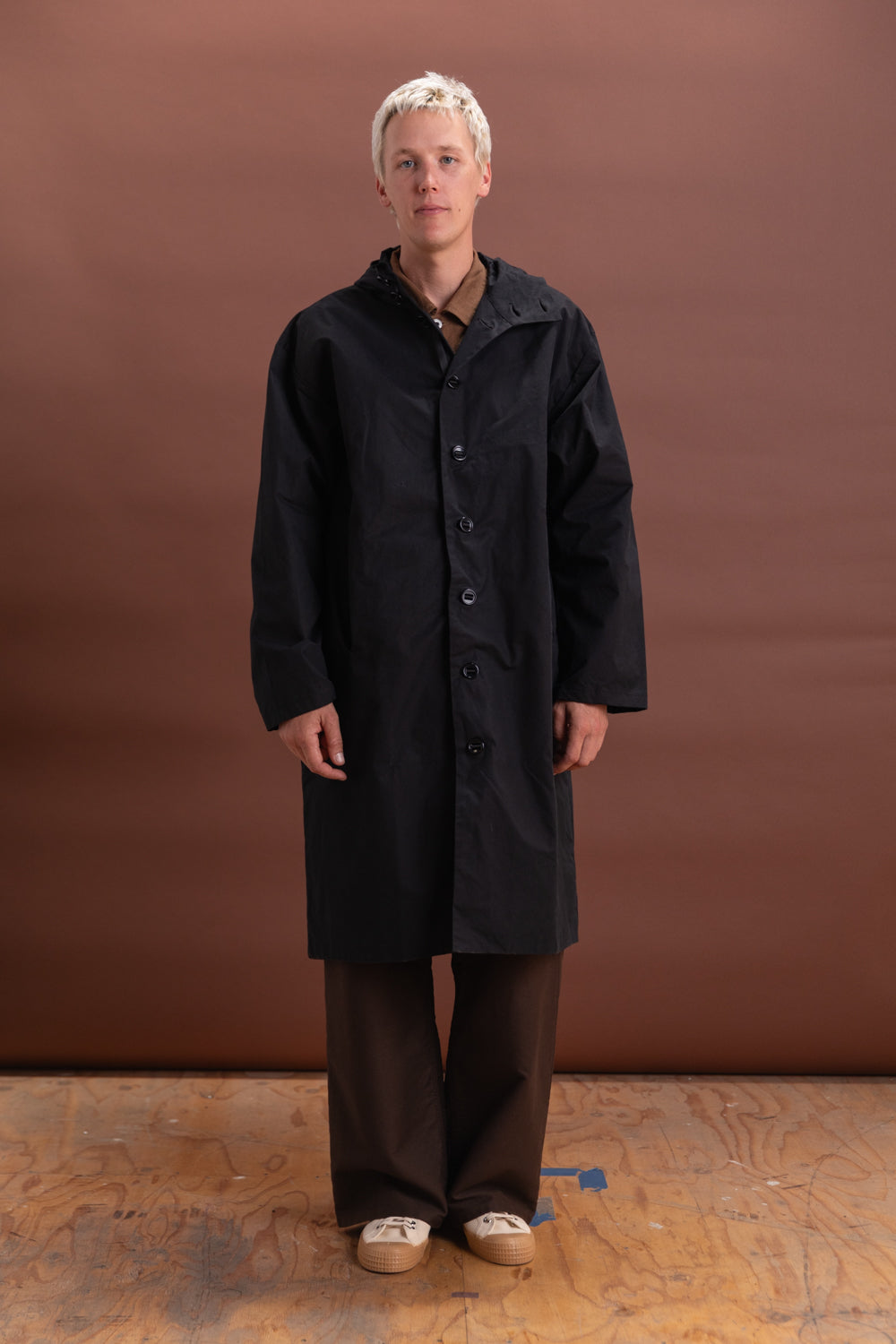 R19 Y-1 GILL COAT IN BLACK MASTER SHIELD