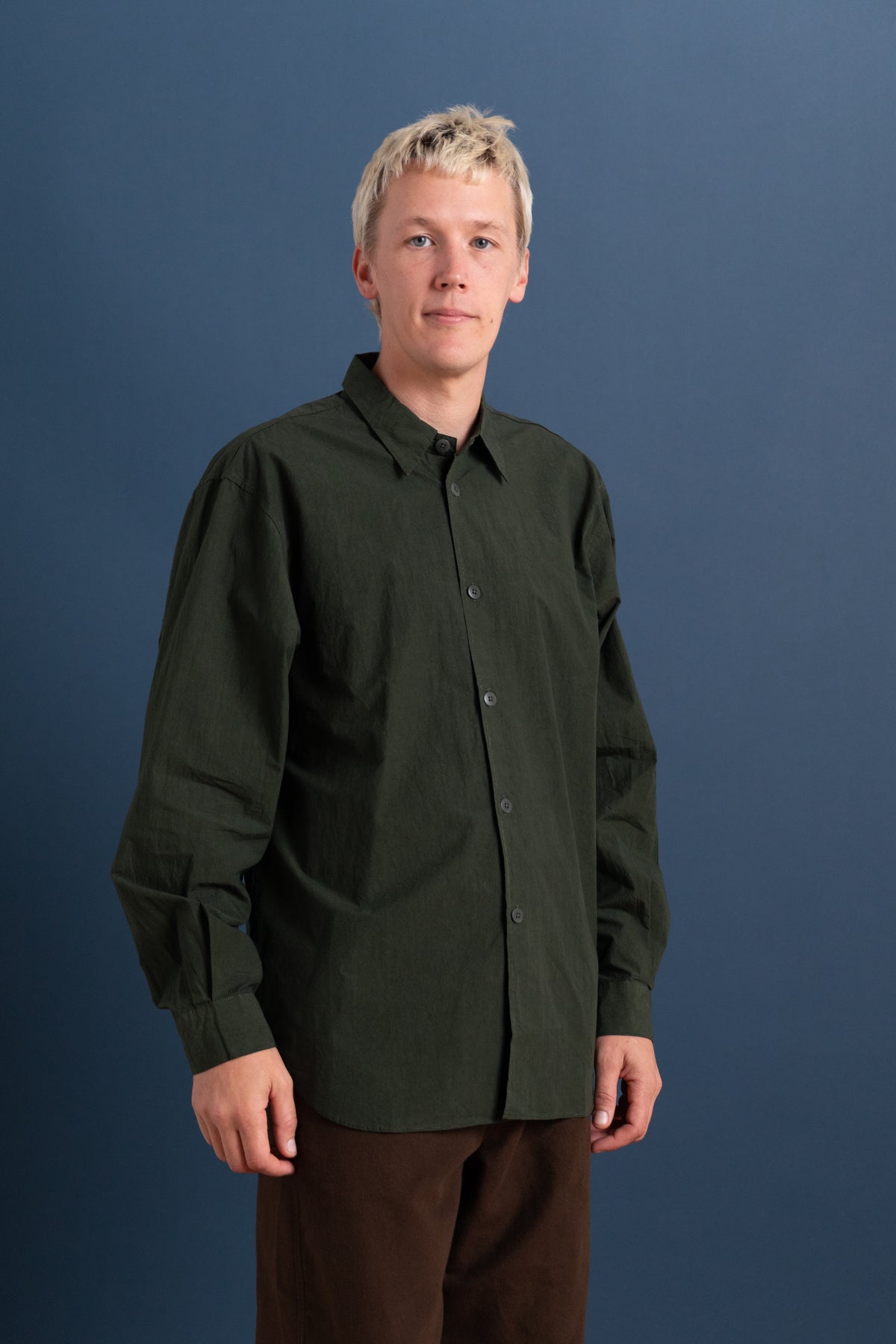 R21 S8 WEATHER SHIRT IN IVY 160 COTTON