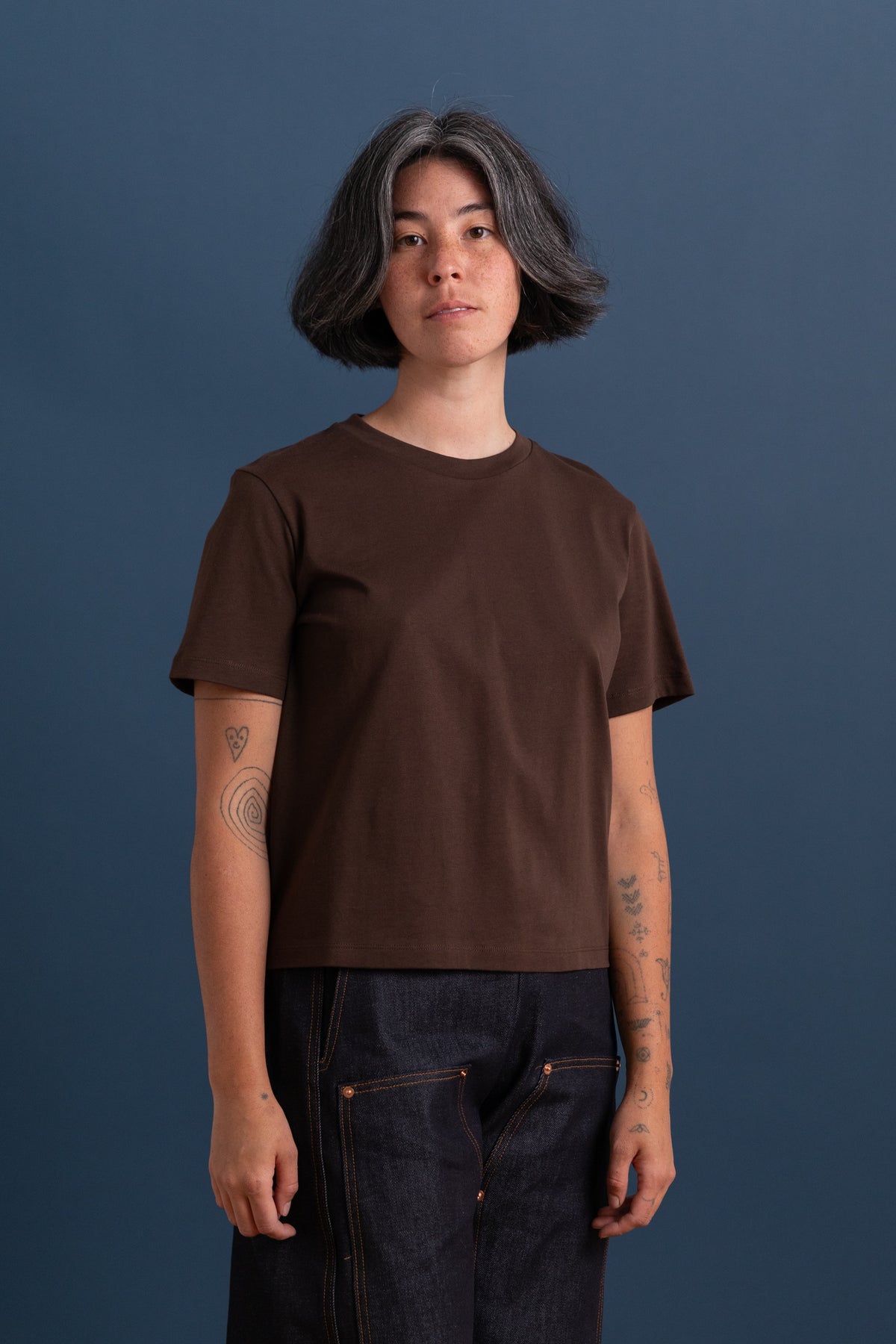 BOYS T-SHIRT IN EBONY COTTON JERSEY