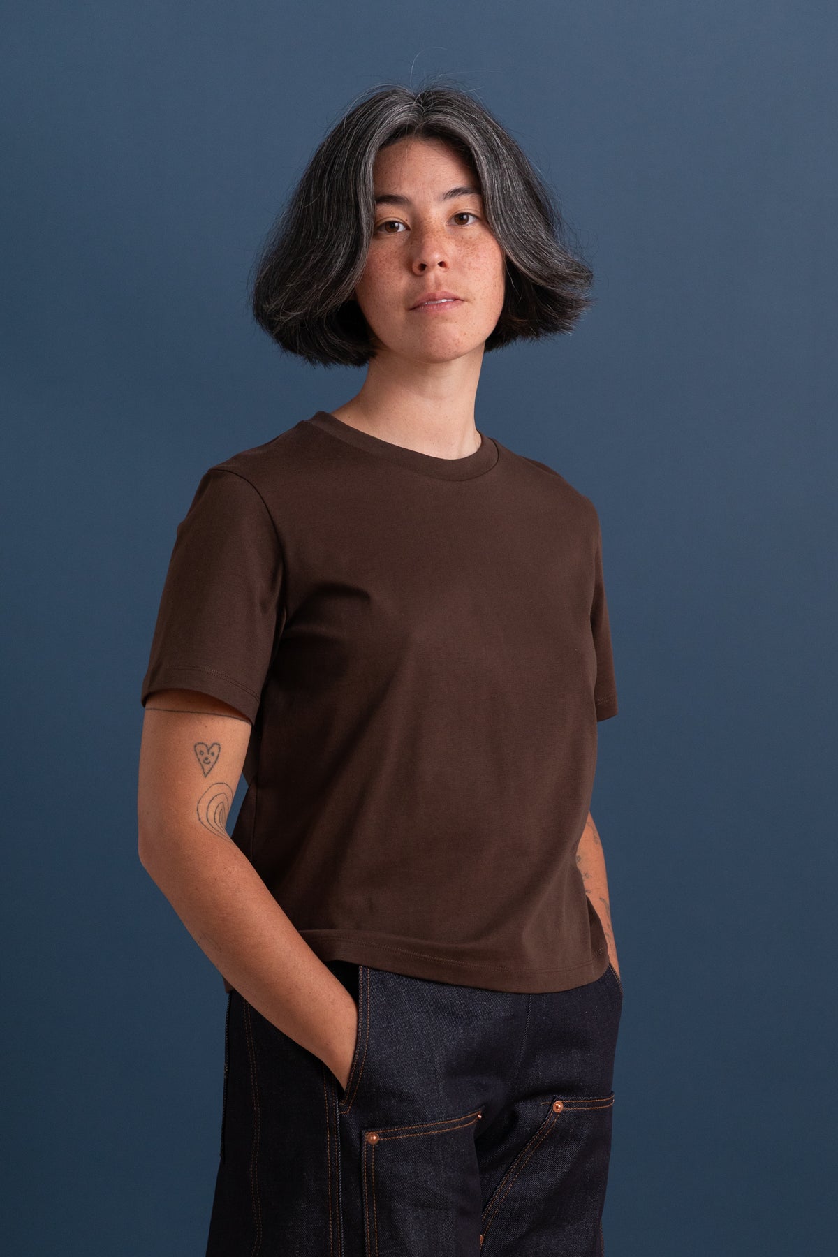 BOYS T-SHIRT IN EBONY COTTON JERSEY