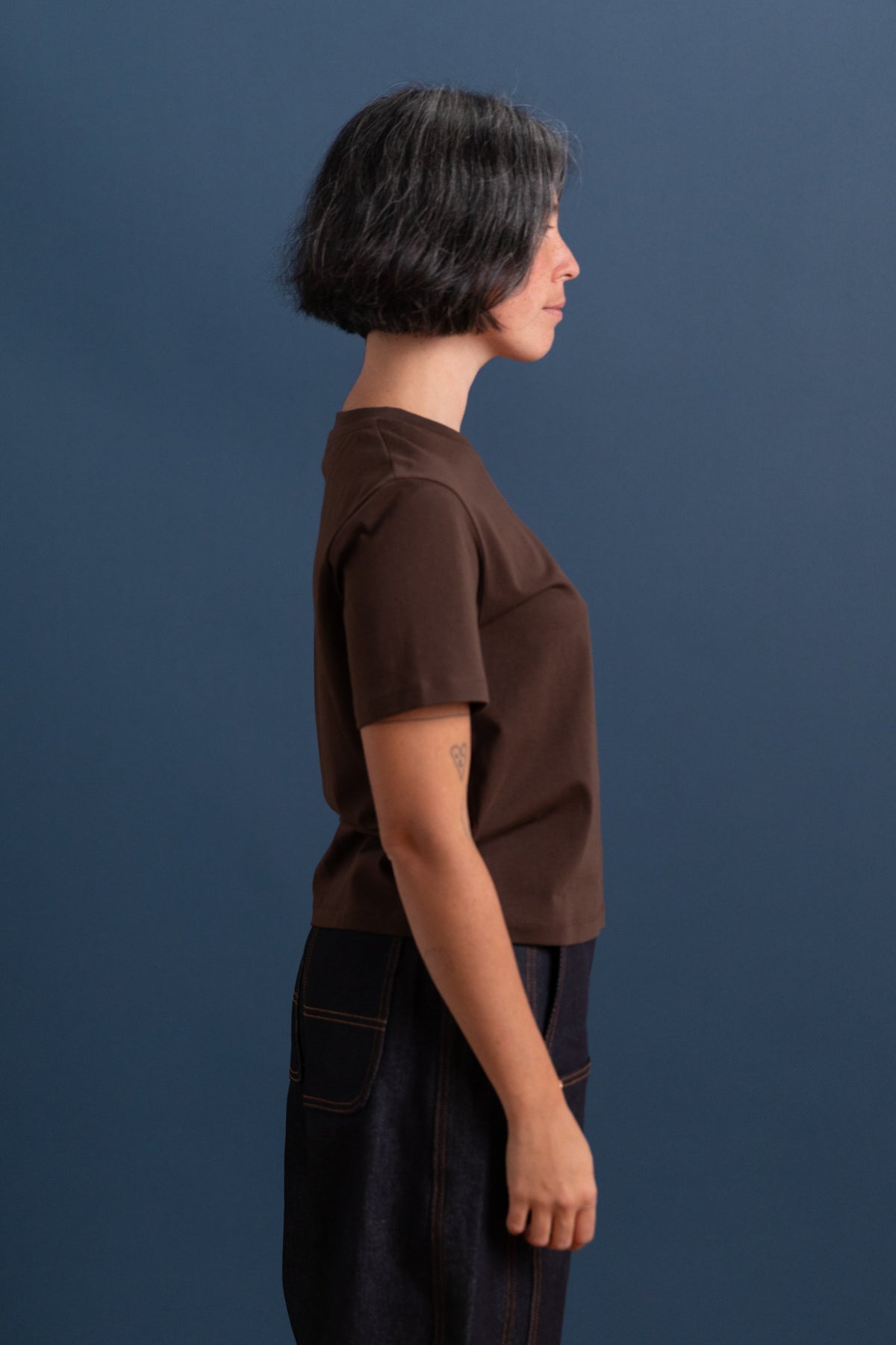 BOYS T-SHIRT IN EBONY COTTON JERSEY