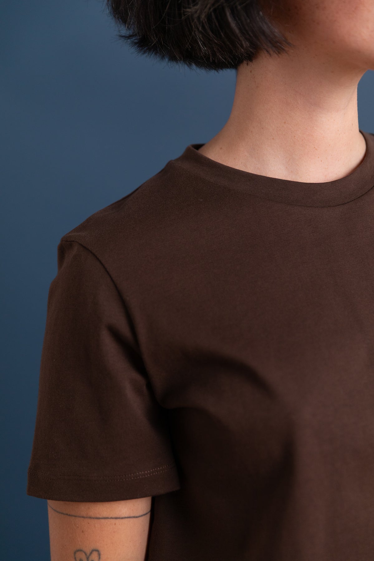 BOYS T-SHIRT IN EBONY COTTON JERSEY