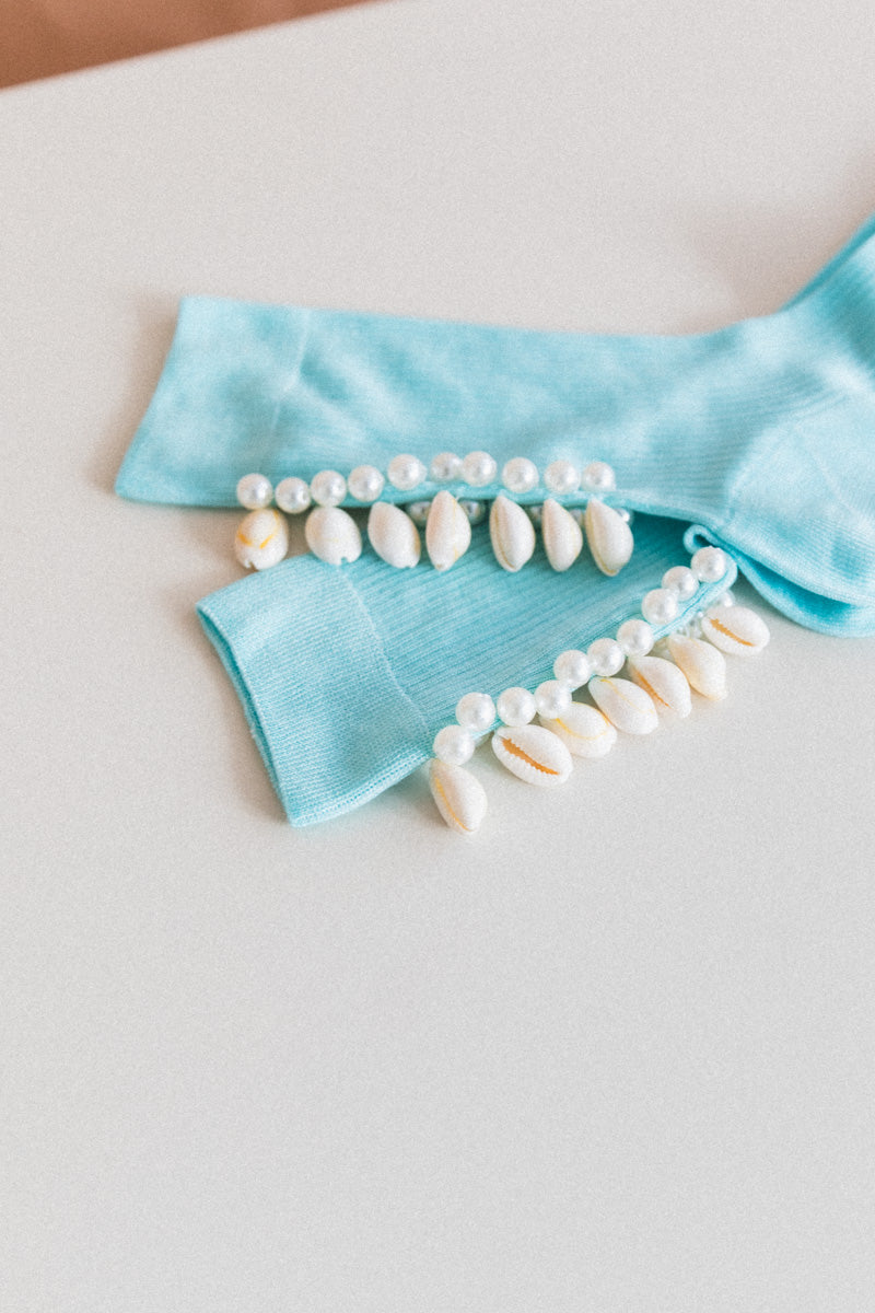 DEEP BLUE SOCKS IN TIFFANY BLUE