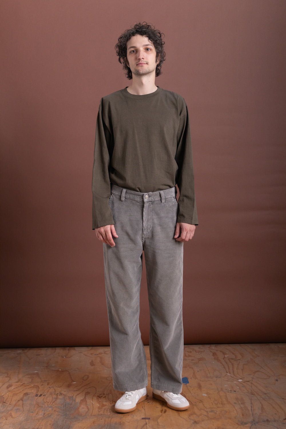 CORD TROUSERS IN STAINED GREY