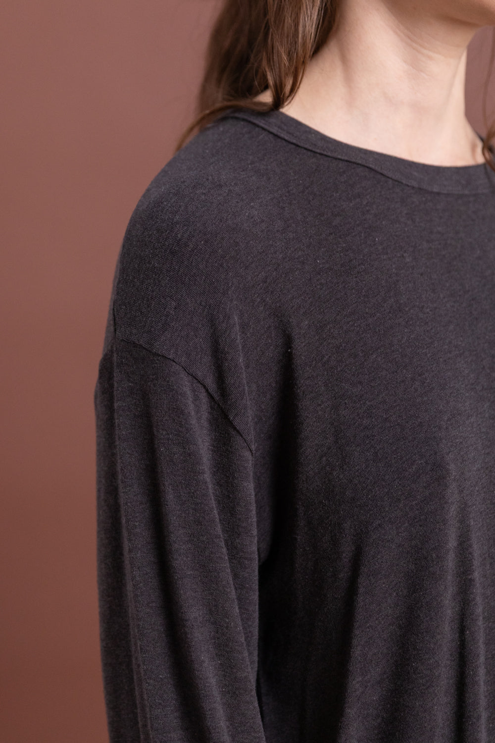 WOOL COTTON JERSEY T-SHIRT IN CHARCOAL