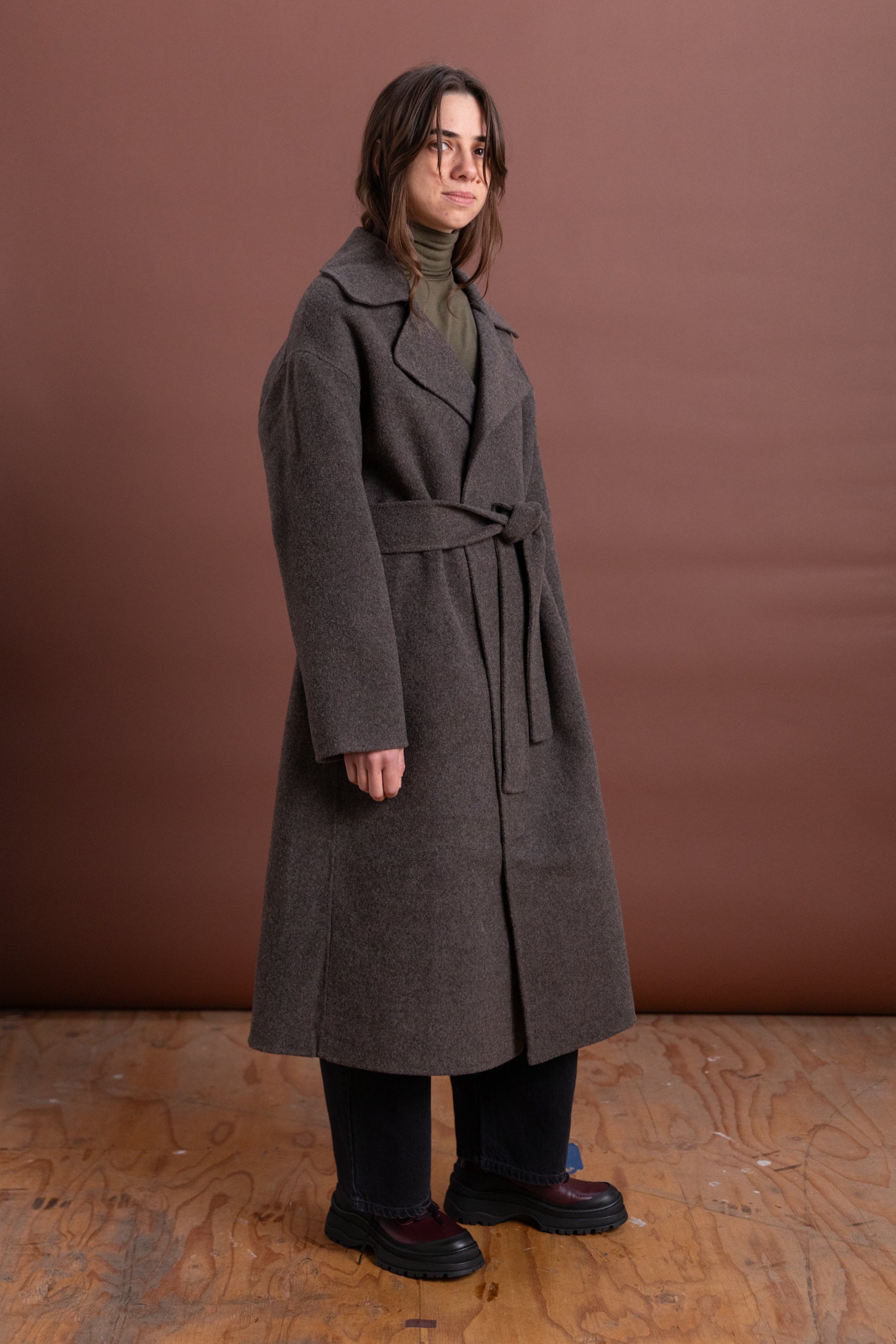 HANDMADE BELTED WOOL COAT IN BROWN