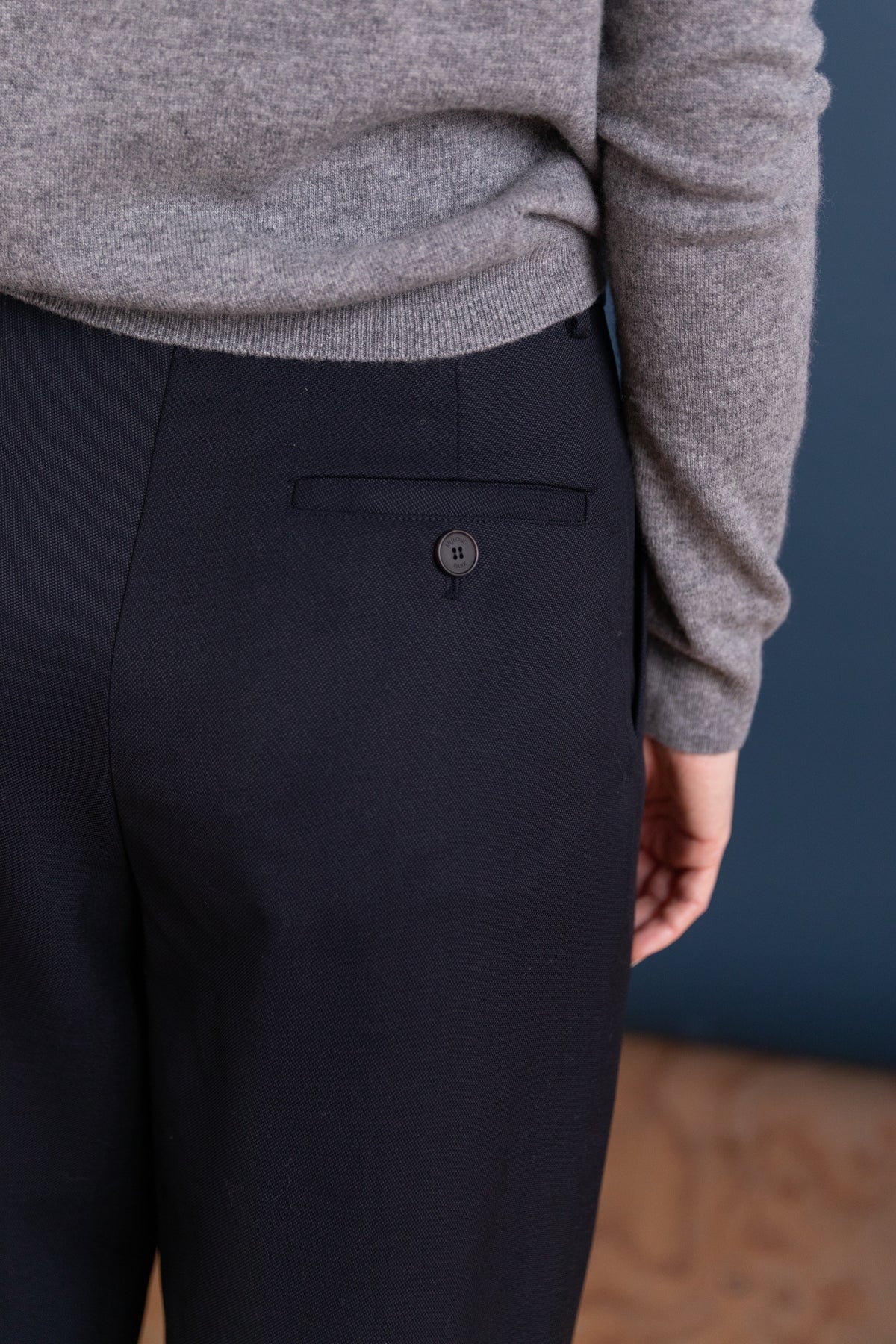 PLEATED TAILORED PANTS