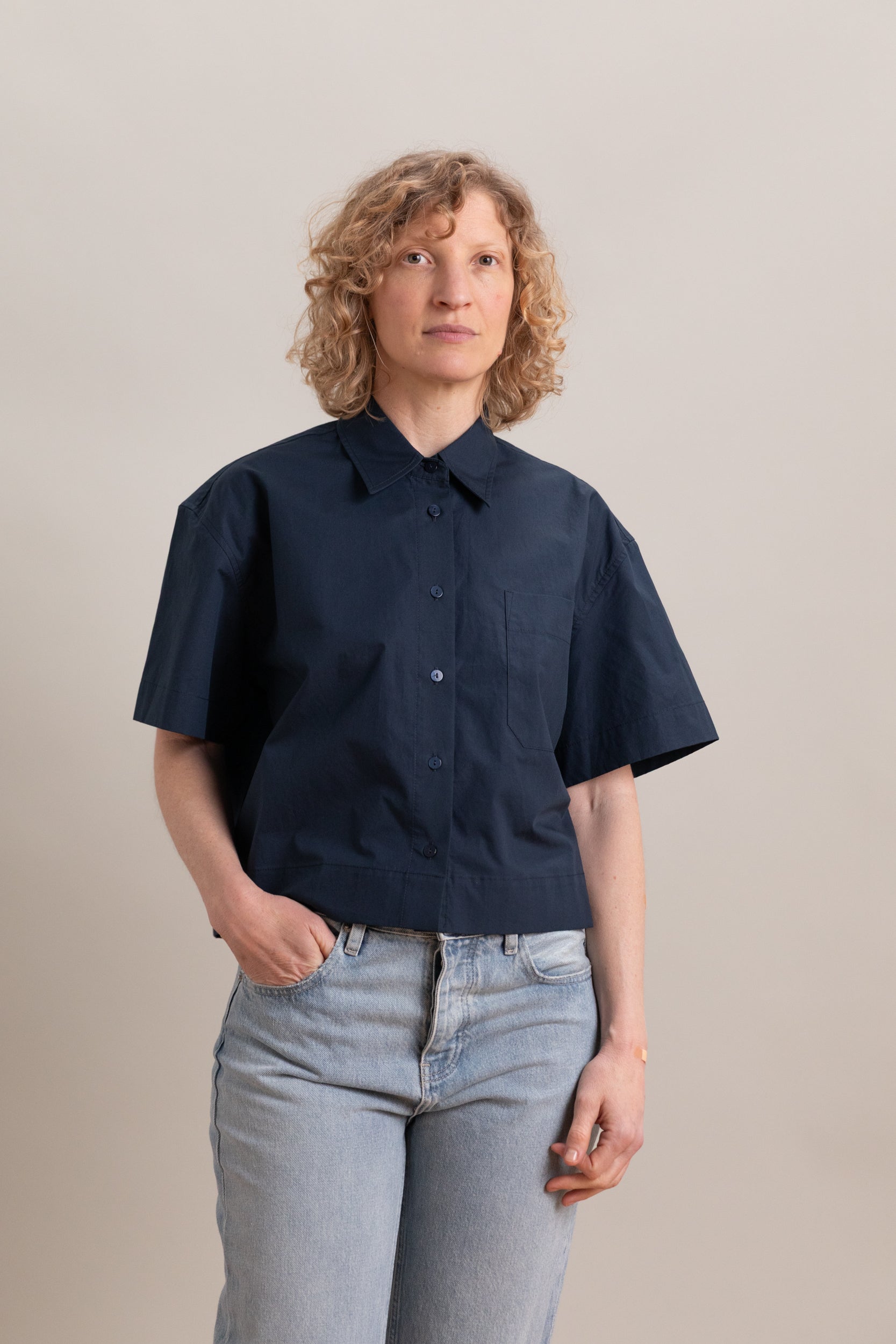 SHORT SLEEVE COTTON SHIRT IN NAVY