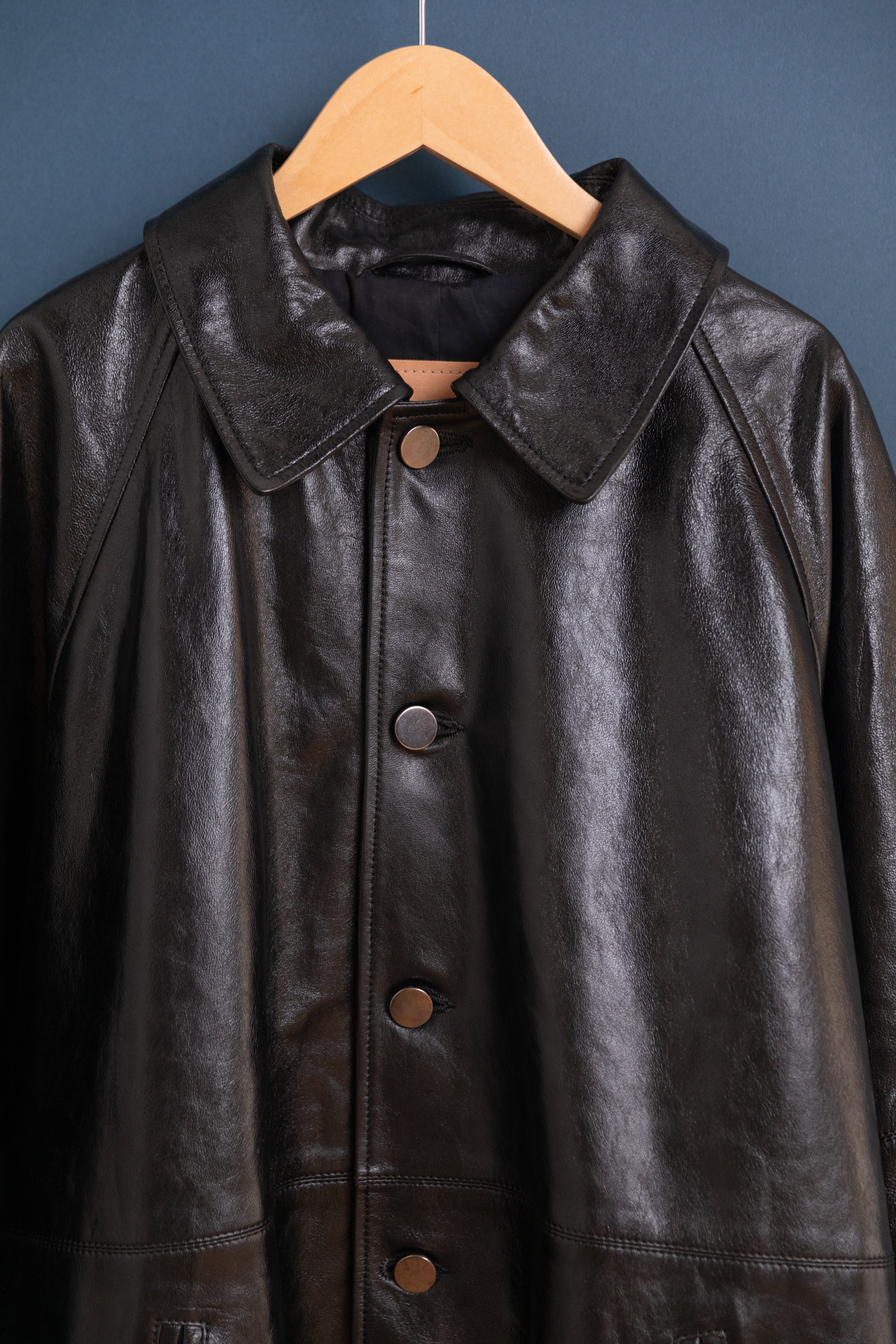 MARIA TRENCH IN NATURAL BLACK