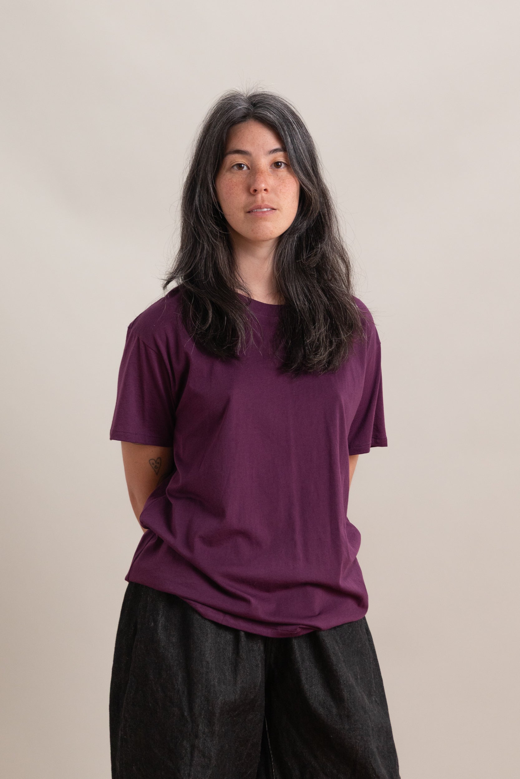 T-SHIRT IN GARNET