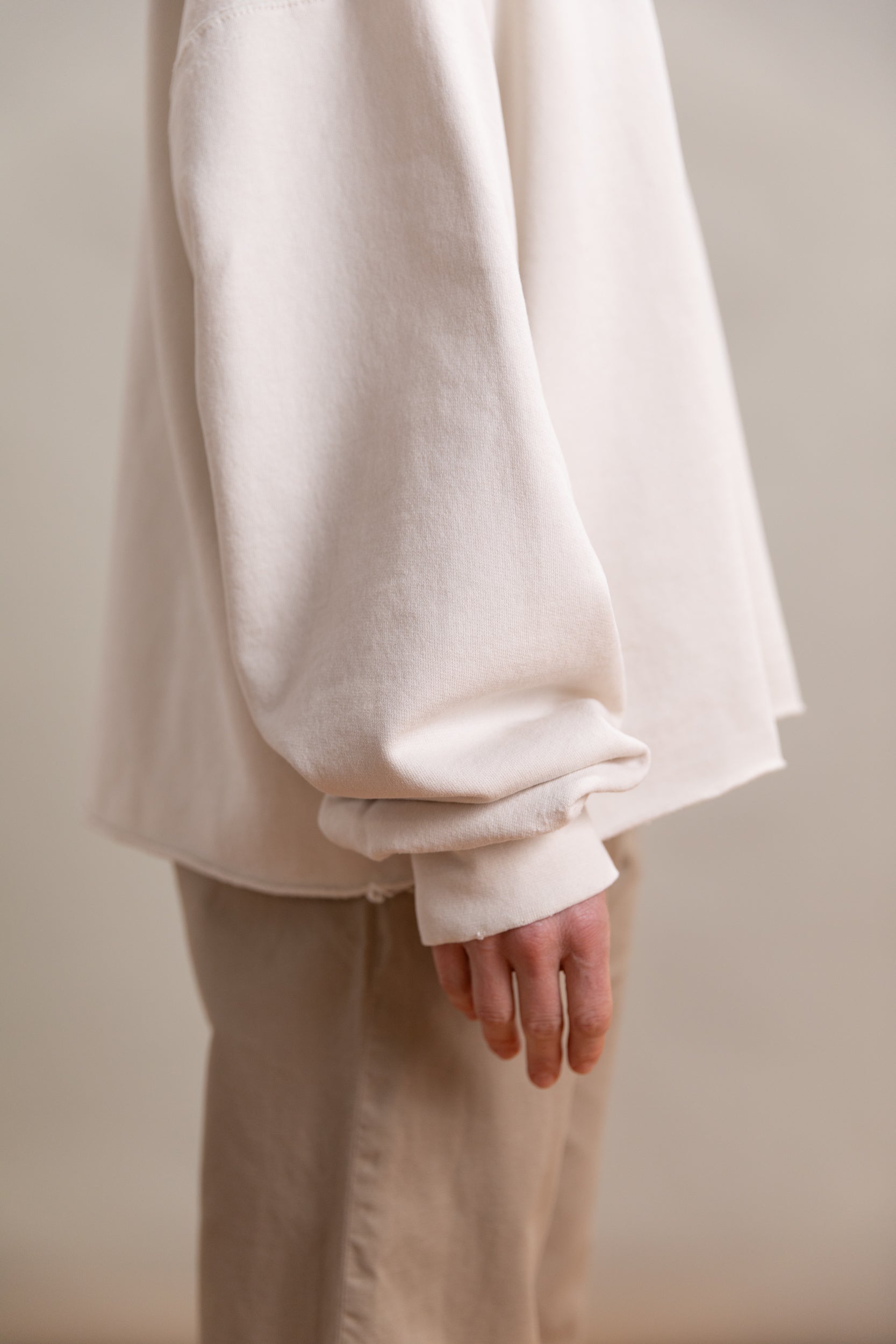 FONDER SWEATSHIRT IN DIRTY WHITE