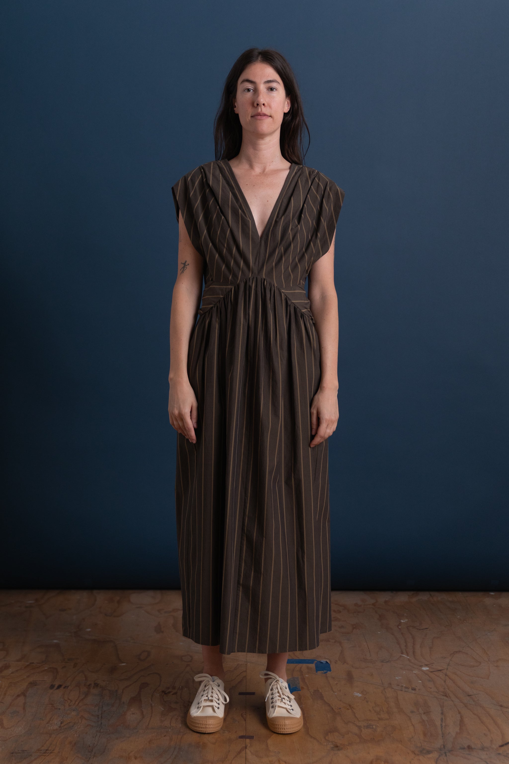 brown and blue striped dress NARRAMORE IN WAVERLY STRIPE adding subtle shape while Size:24