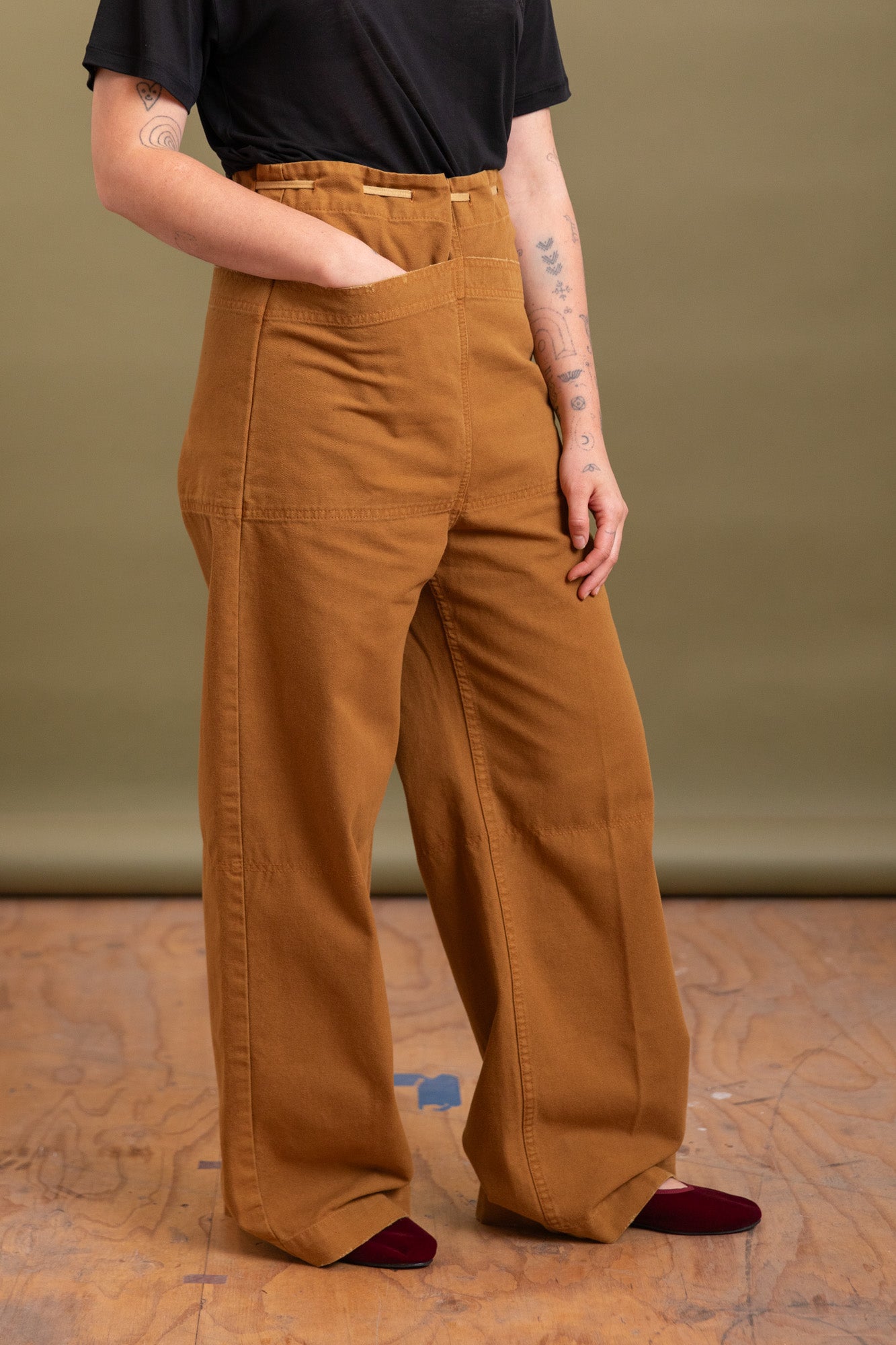 SESSAN PANT IN GOLD COTTON CANVAS