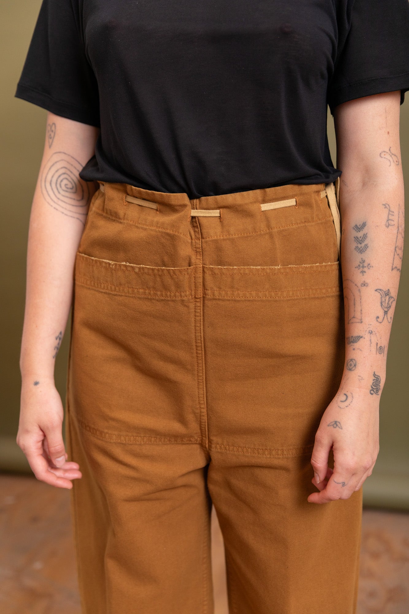 SESSAN PANT IN GOLD COTTON CANVAS