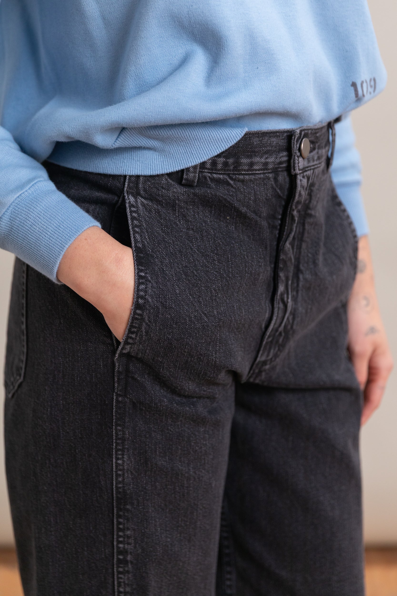 TAMAR PANT IN BLACK WASHED SALINAS DENIM