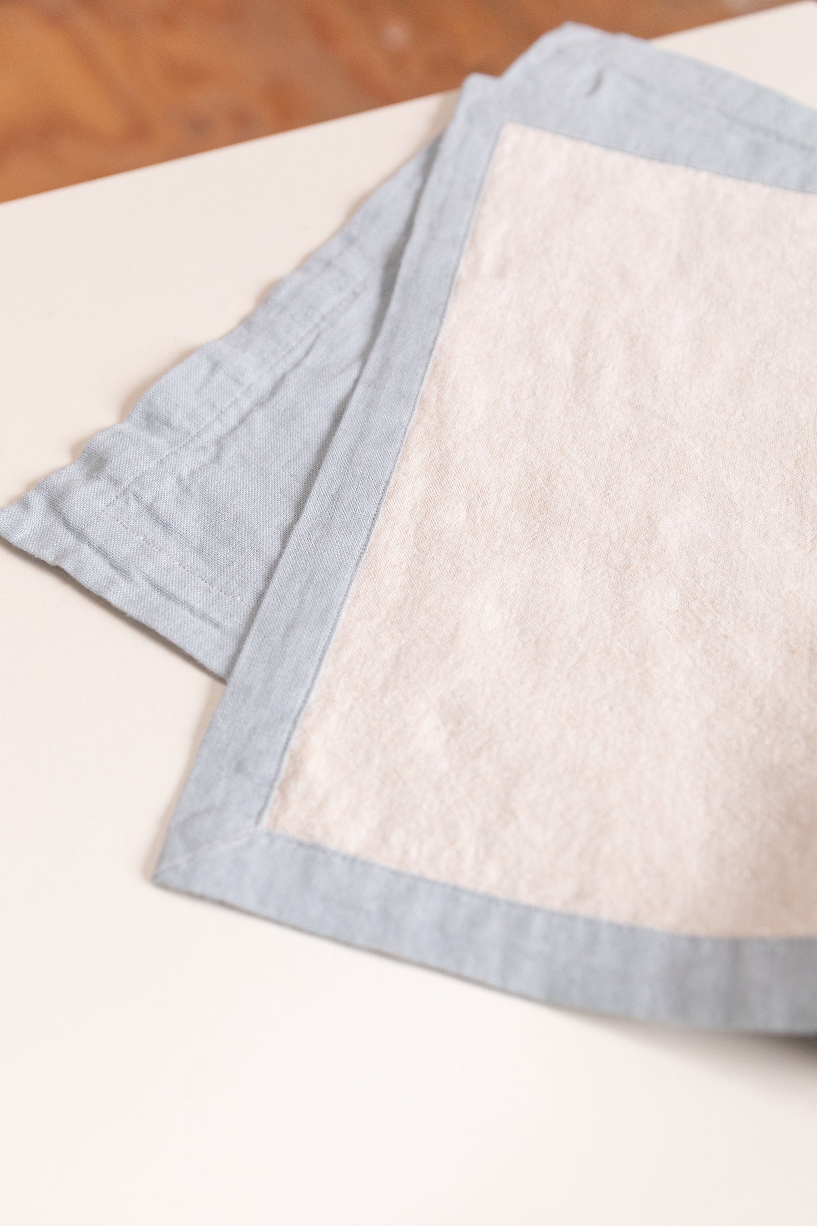 REVERSIBLE PLACEMAT IN CREAM - SET OF TWO