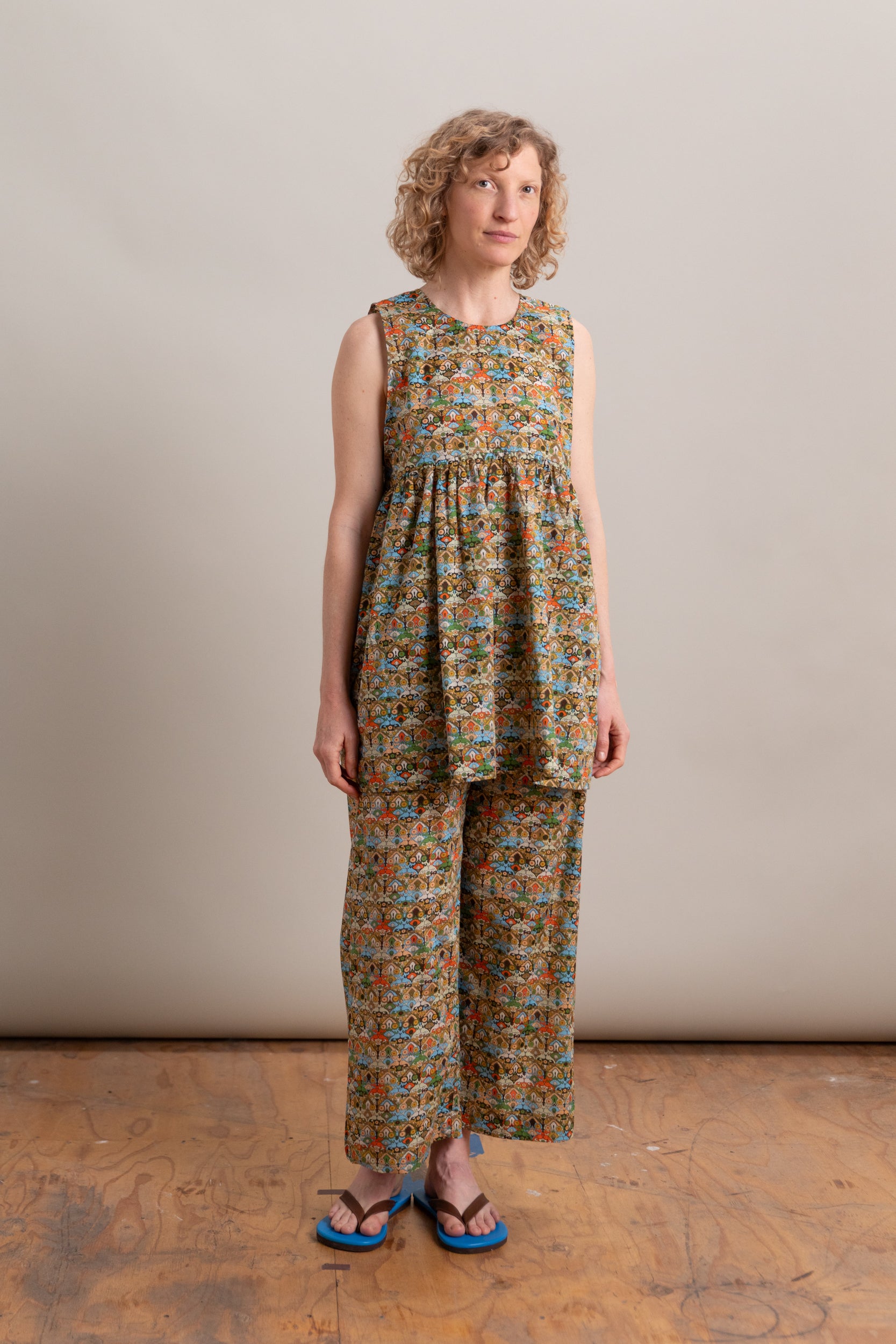 ANDRE DRESS IN SCROLL POP