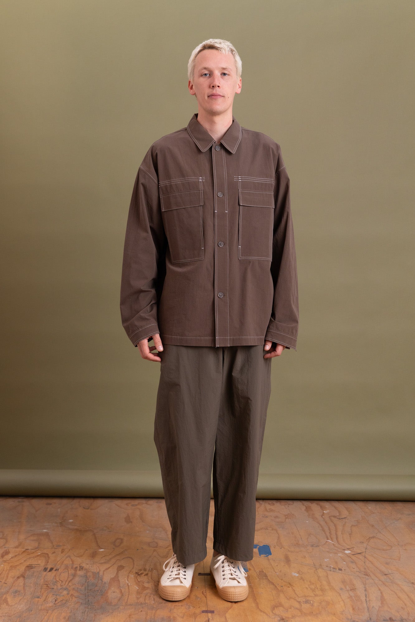 DROP SHIRT IN GRAPHITE