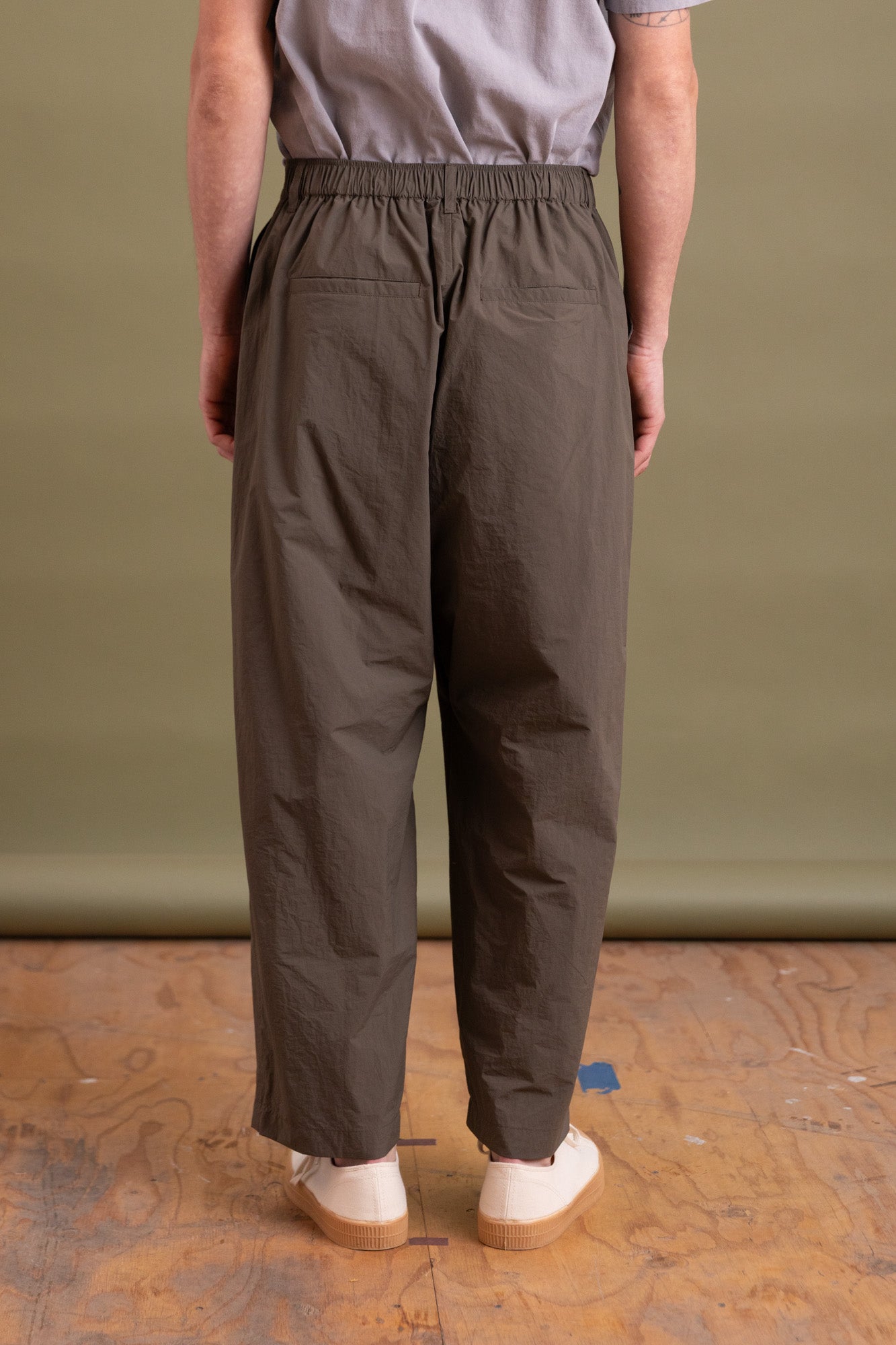 SLOW PANT IN CHARCOAL