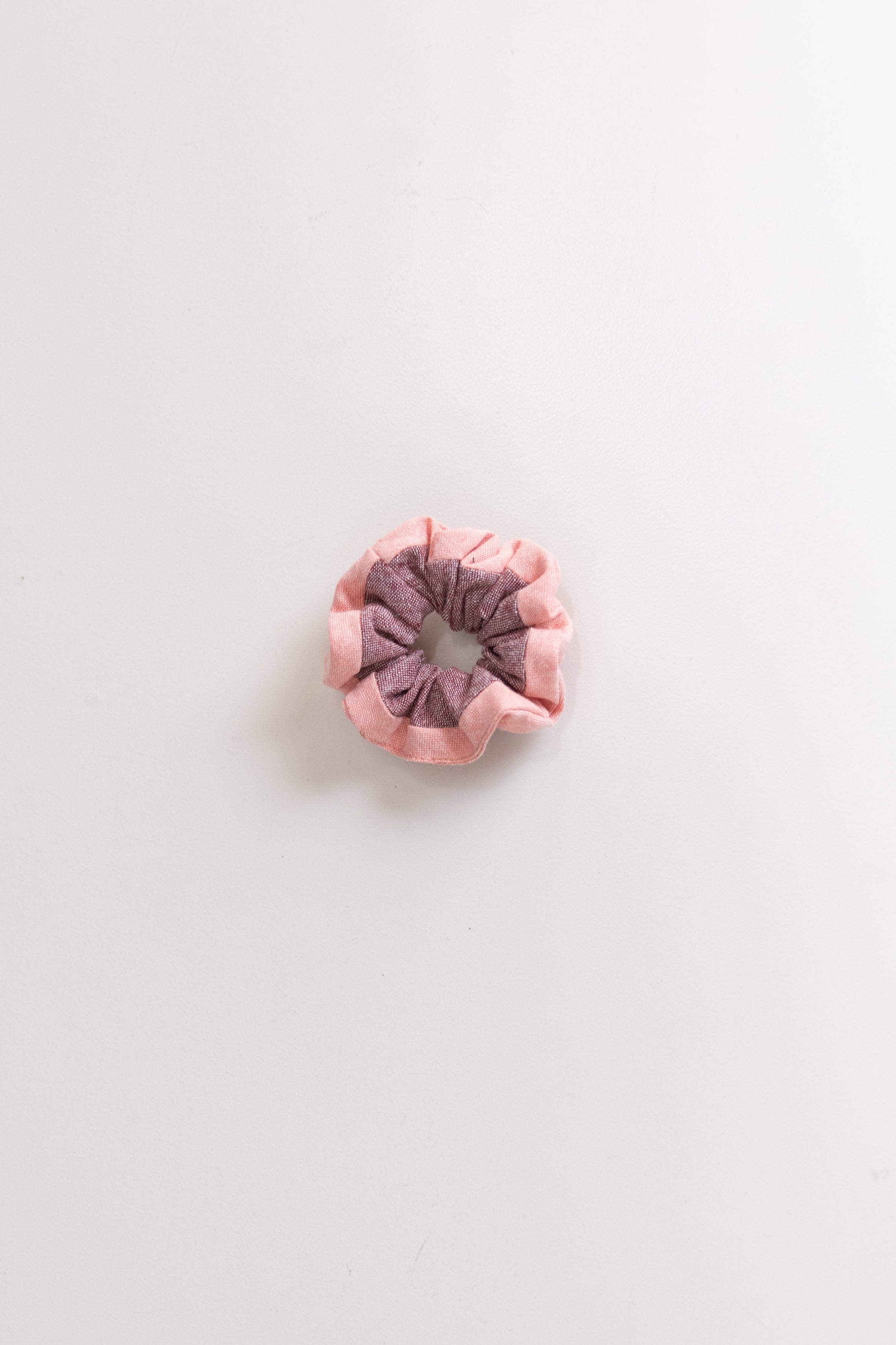 MINI PINK AND PURPLE LINEN SCRUNCHIE