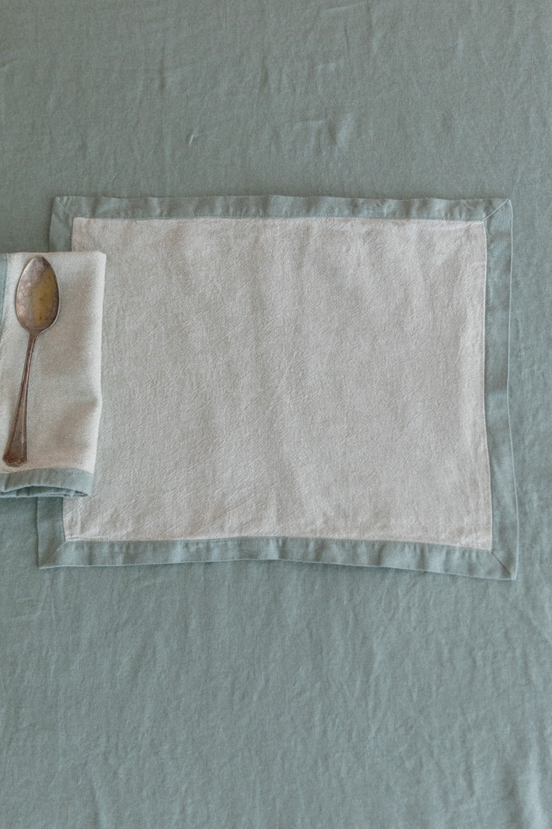 REVERSIBLE PLACEMAT IN MOSS - SET OF TWO
