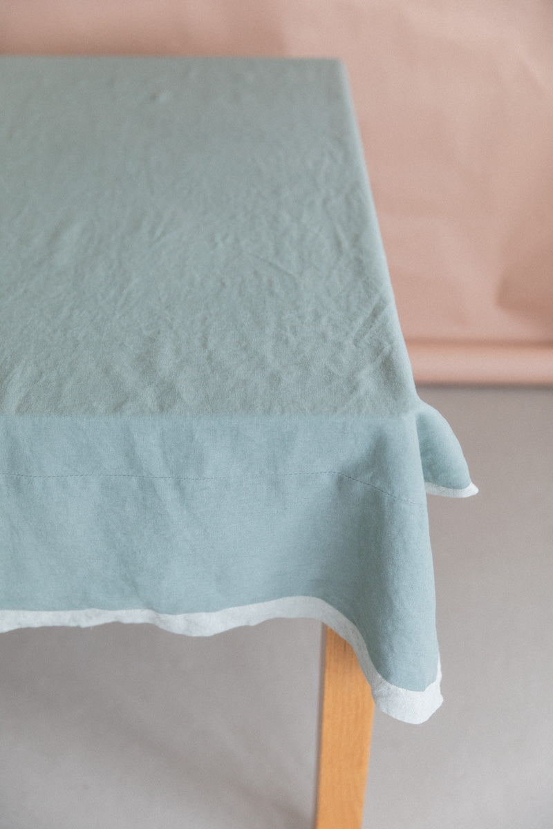 REVERSIBLE TABLECLOTH IN EUCALYPTUS