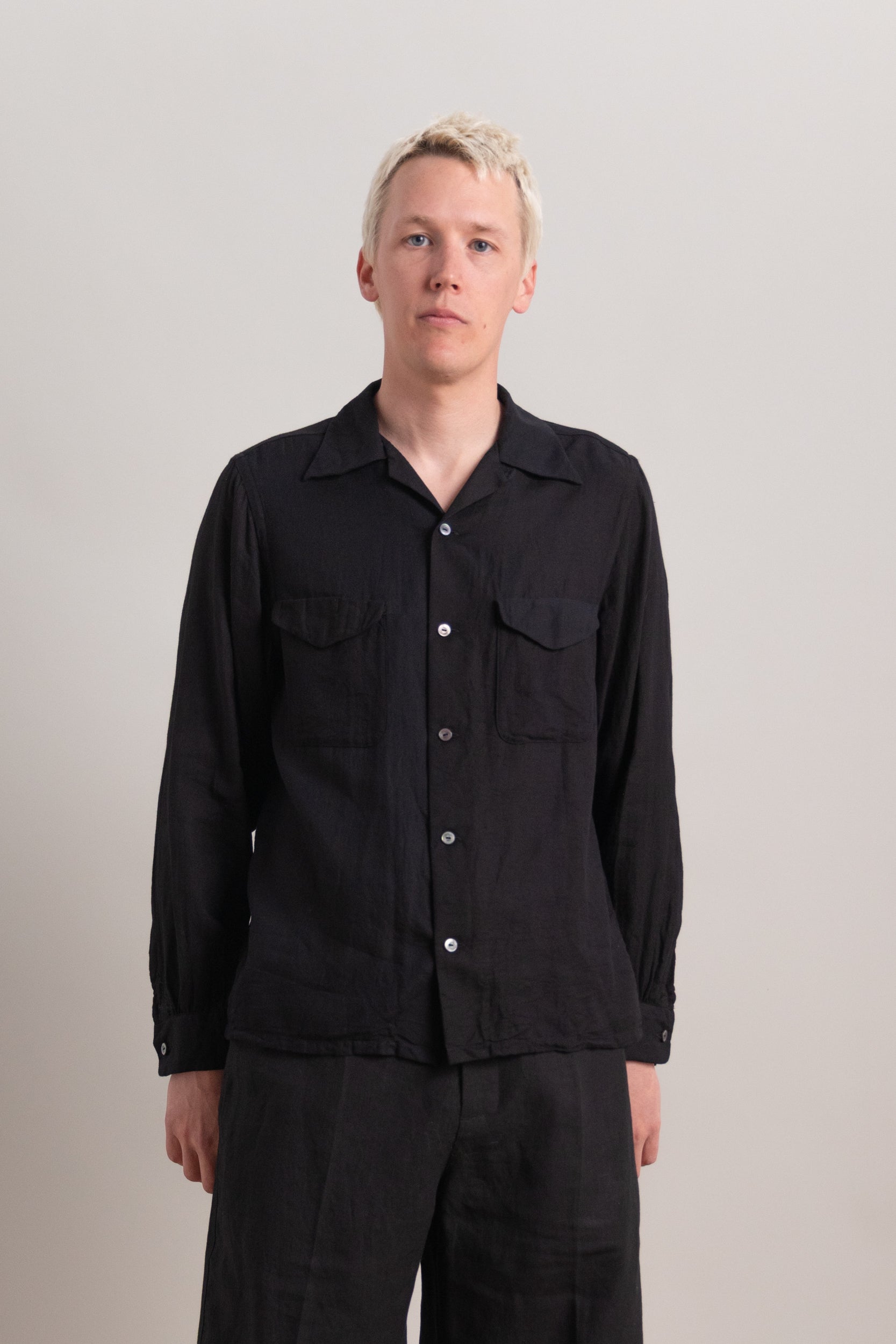 LOT 101 OPEN COLLAR SHIRT IN BLACK