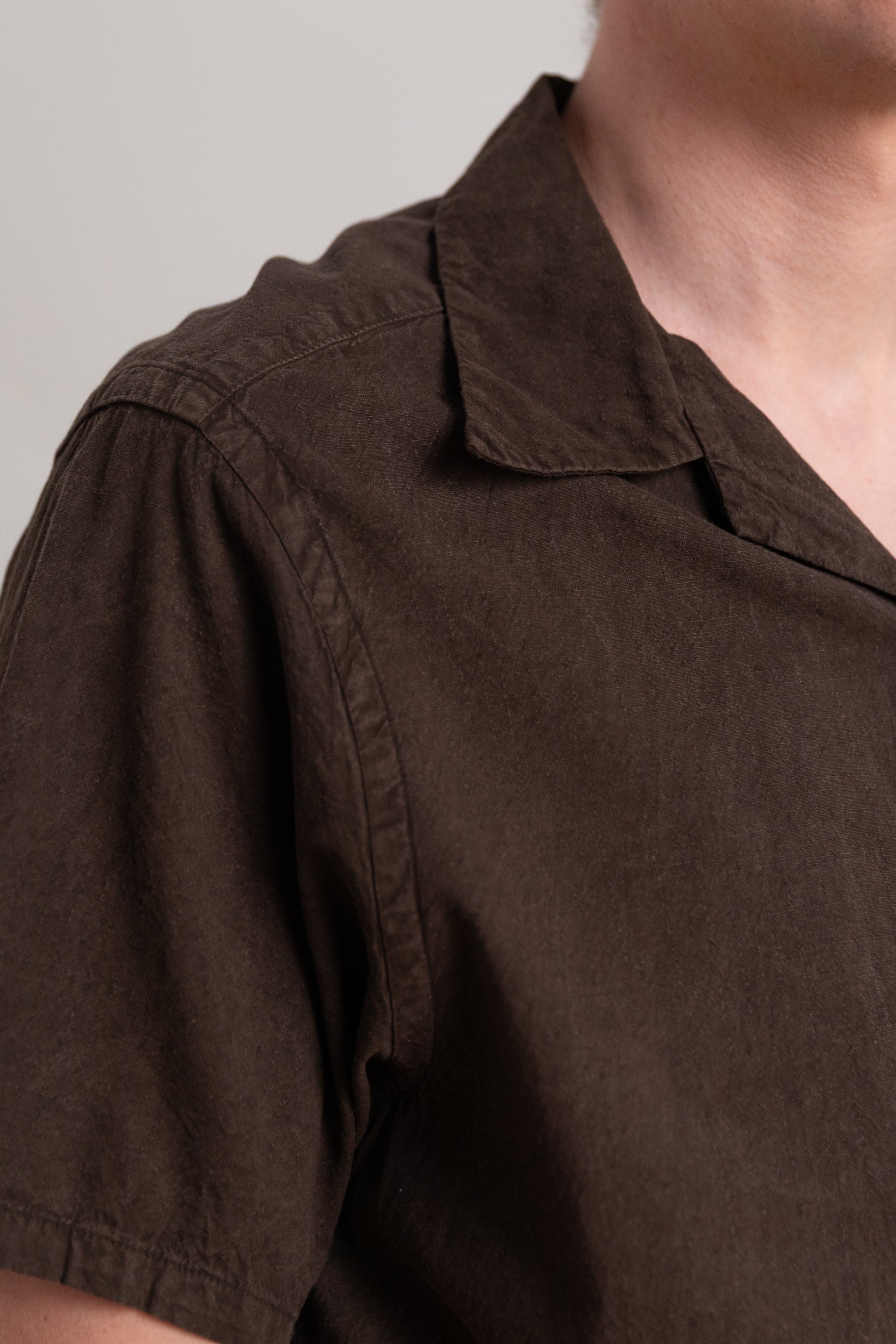 LOT 113 SHORT SLEEVE OPEN COLLAR SHIRT IN MUD DYED BROWN