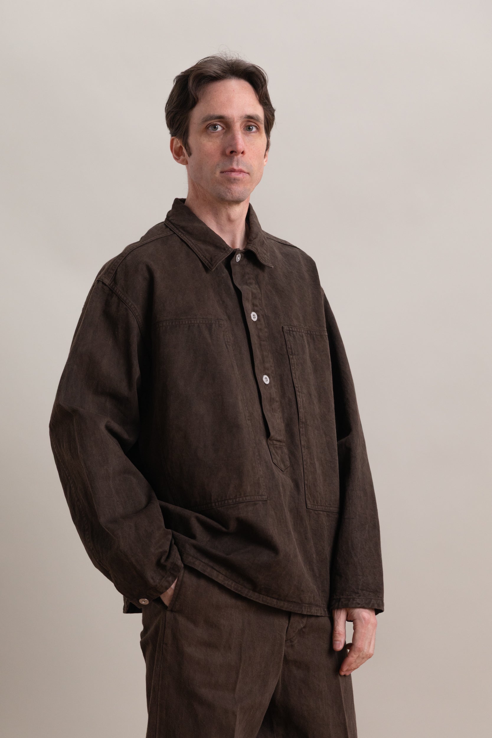 LOT 326 US ARMY M-35 PULLOVER IN MUD DYED BROWN